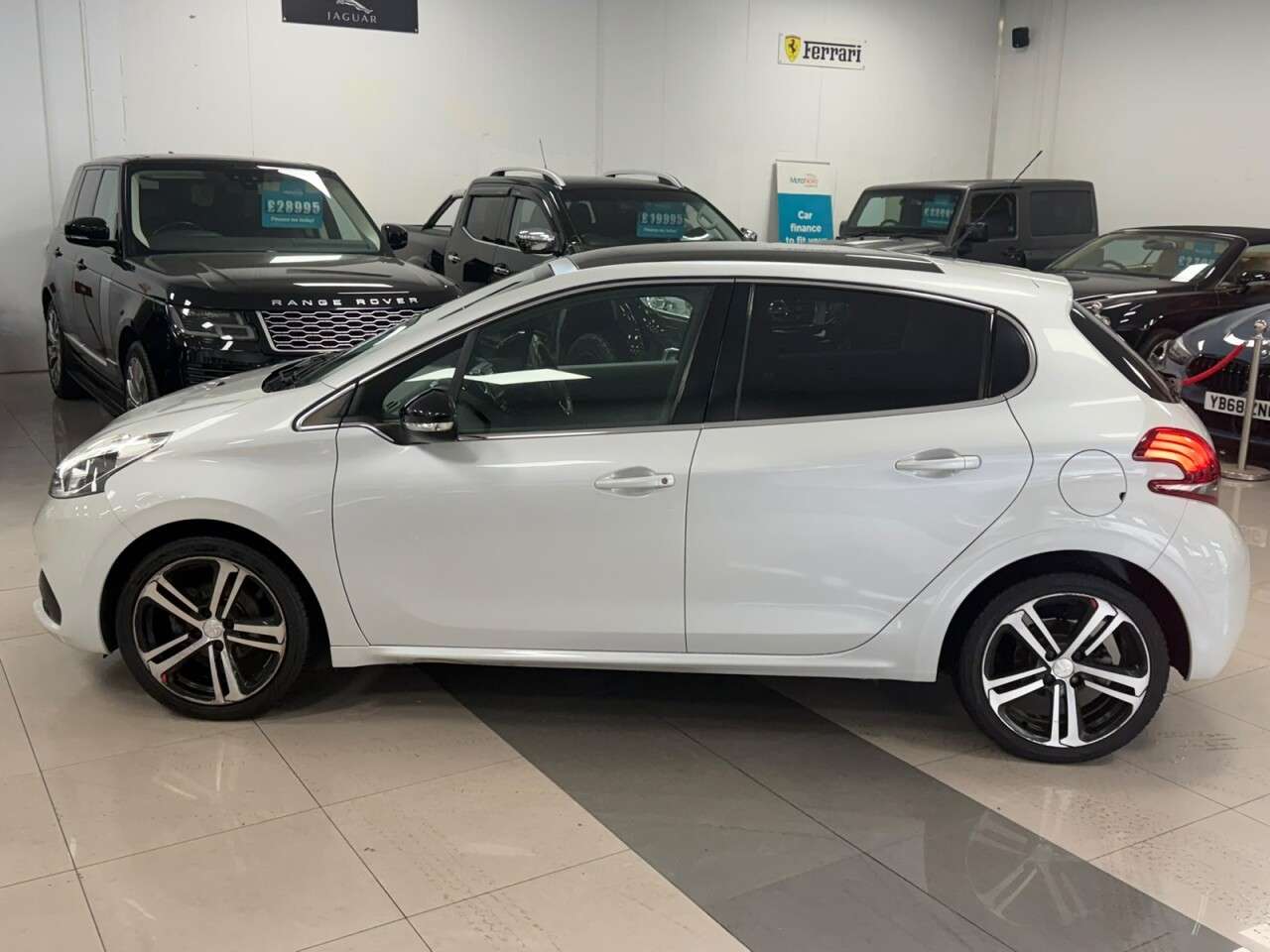 2018 PEUGEOT 208 2018 PEUGEOT 208