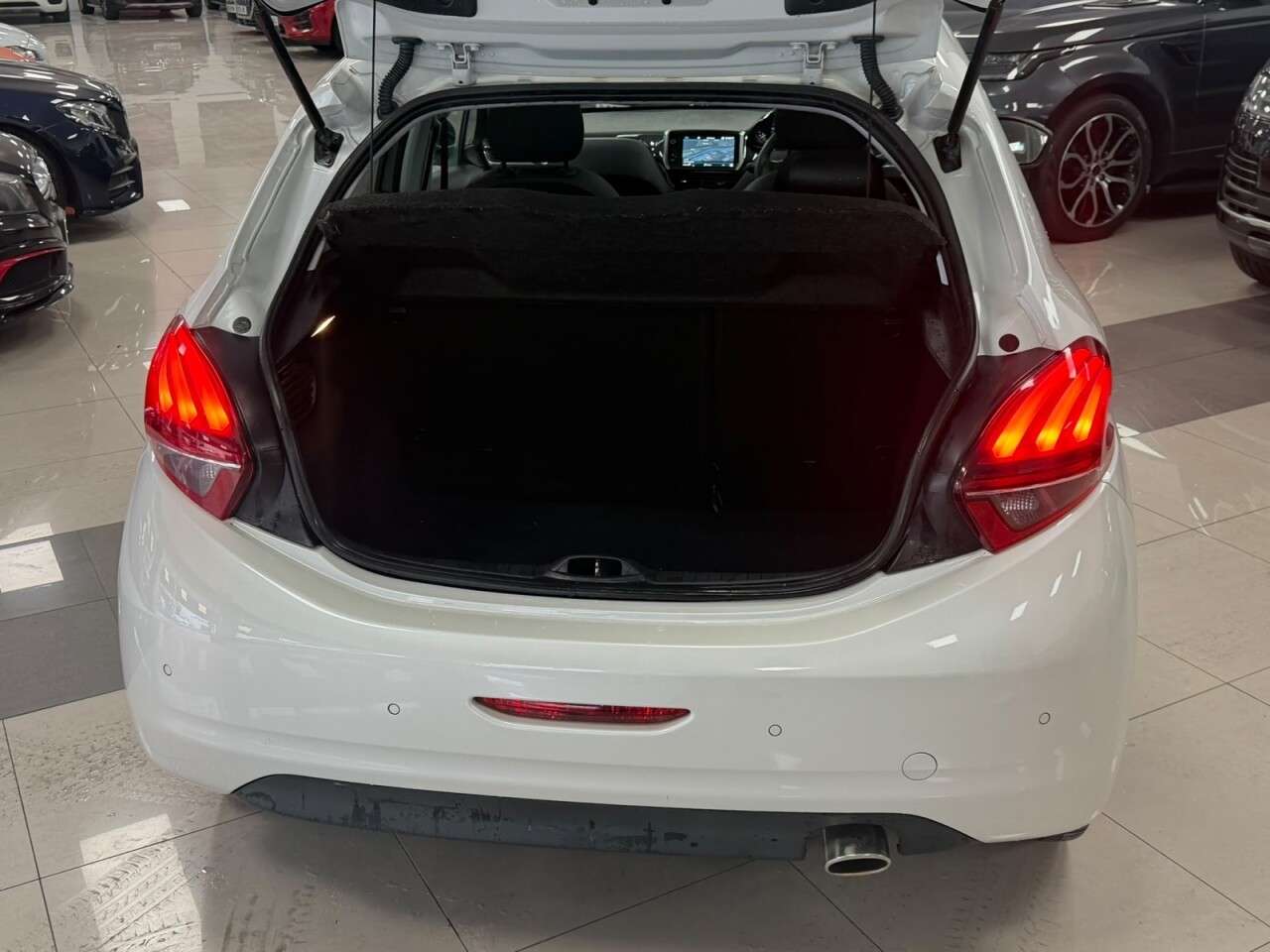 2018 PEUGEOT 208 2018 PEUGEOT 208