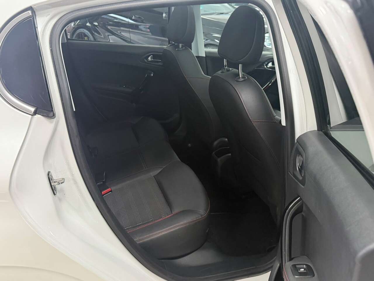 2018 PEUGEOT 208 2018 PEUGEOT 208