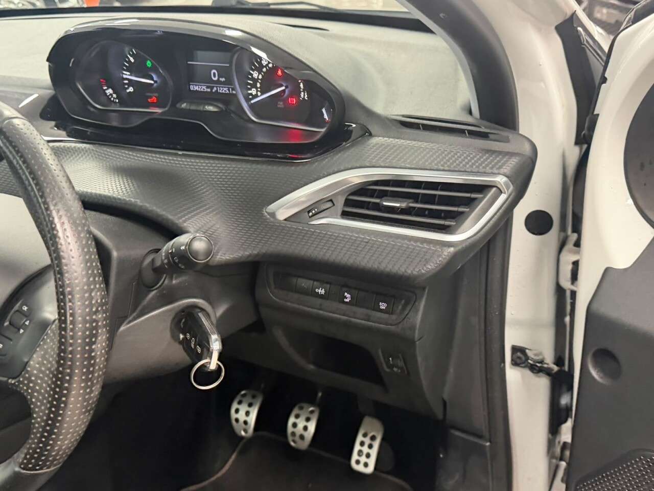 2018 PEUGEOT 208 2018 PEUGEOT 208