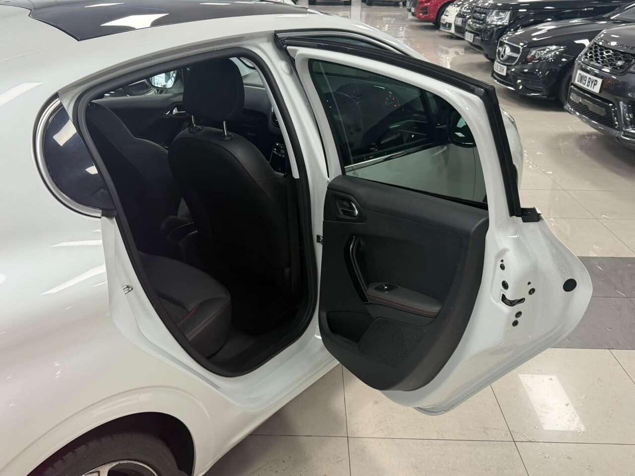 2018 PEUGEOT 208 2018 PEUGEOT 208