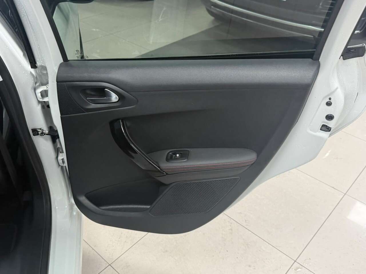 2018 PEUGEOT 208 2018 PEUGEOT 208