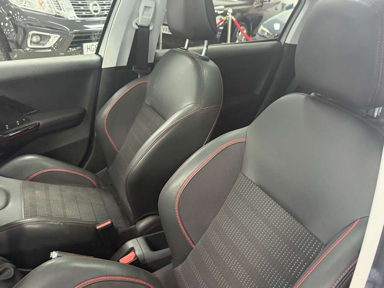 2018 PEUGEOT 208 2018 PEUGEOT 208