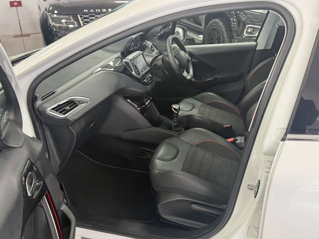 2018 PEUGEOT 208 2018 PEUGEOT 208