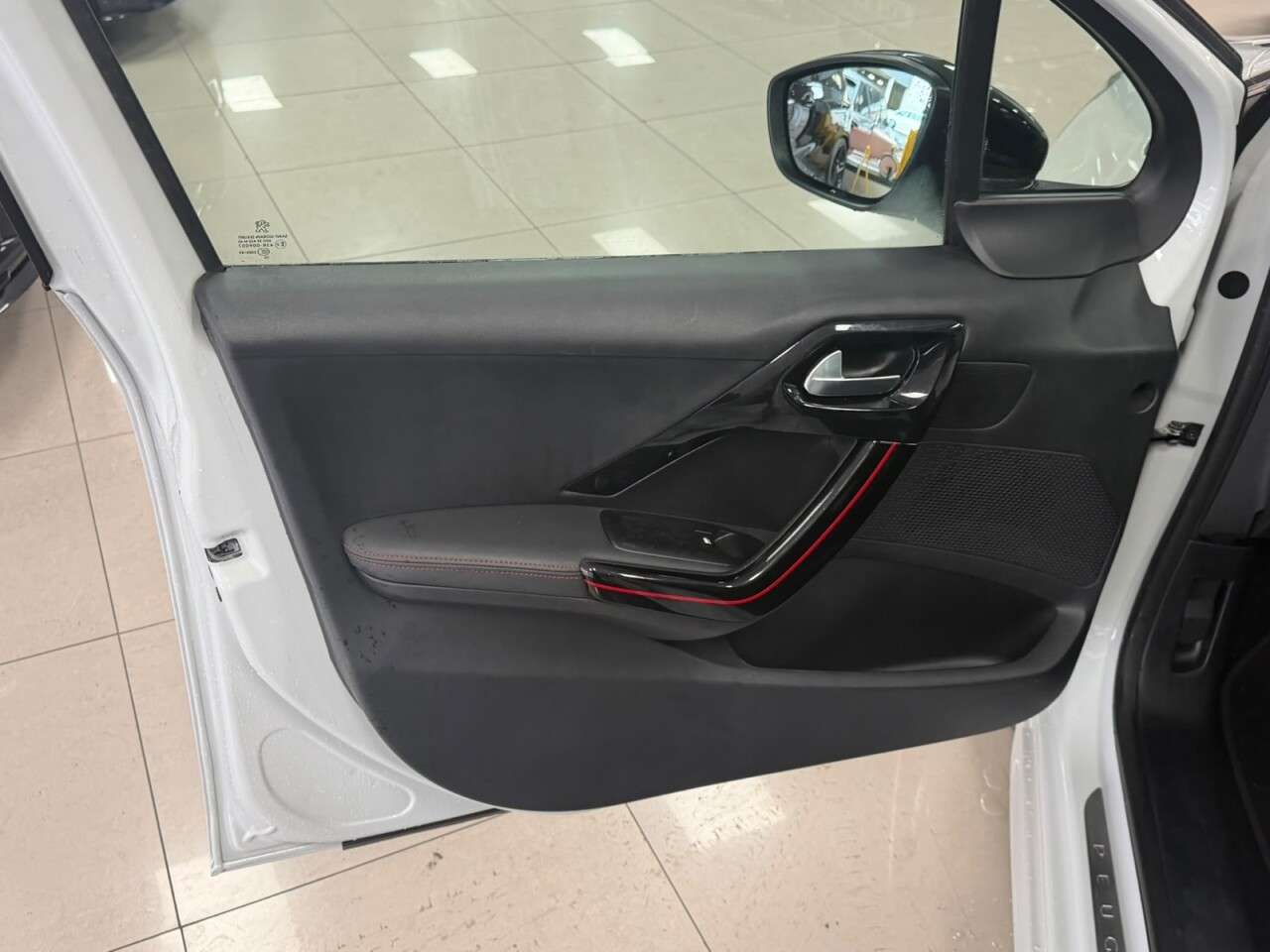 2018 PEUGEOT 208 2018 PEUGEOT 208