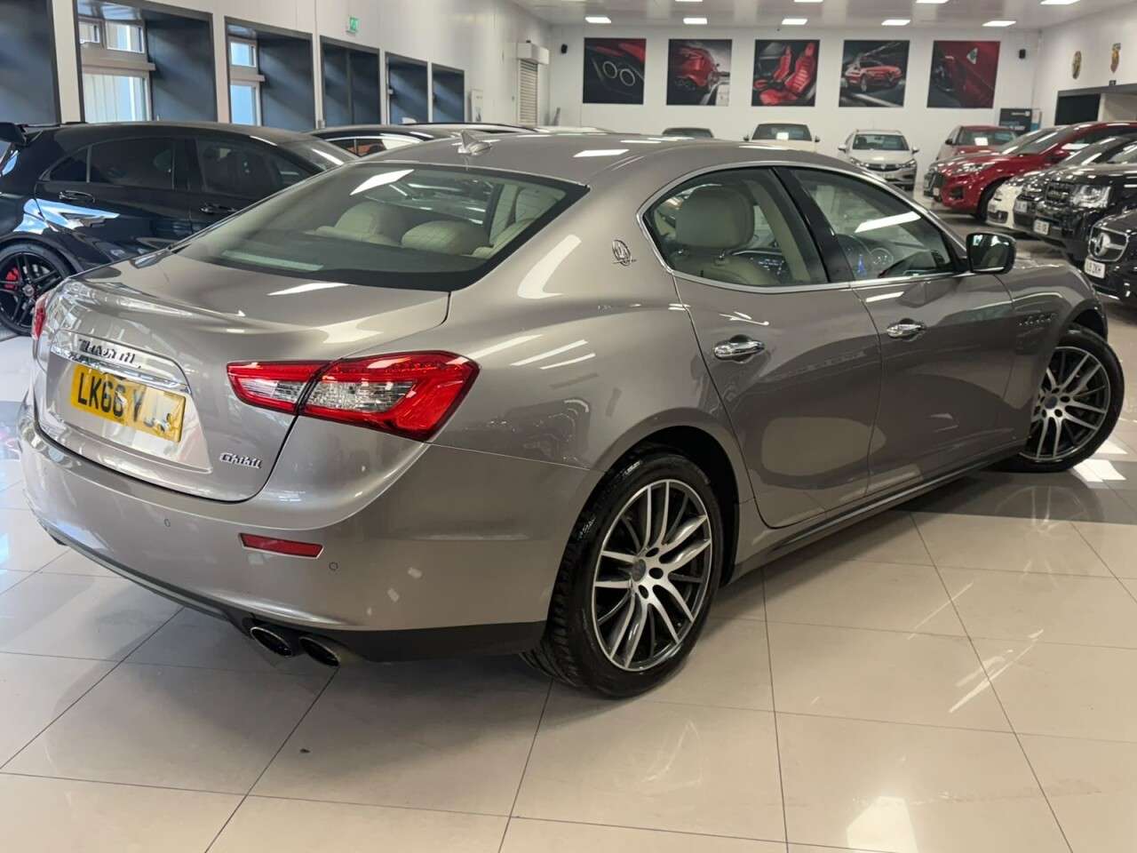 A 2016 MASERATI GHIBLI 3.0 V6 Saloon 4dr Petrol ZF Euro 5 (330 ps) A 2016 MASERATI GHIBLI 3.0 V6 Saloon 4dr Petrol ZF Euro 5 (330 ps)