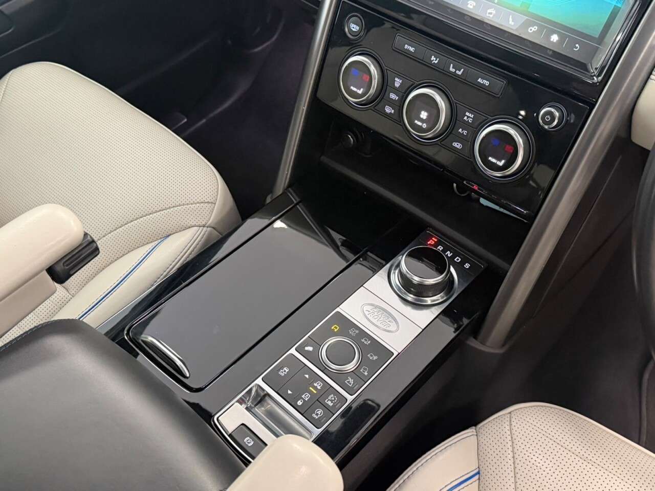 2018 LAND ROVER DISCOVERY 2018 LAND ROVER DISCOVERY