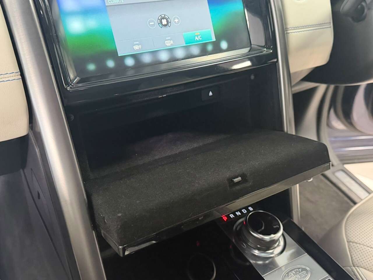 2018 LAND ROVER DISCOVERY 2018 LAND ROVER DISCOVERY