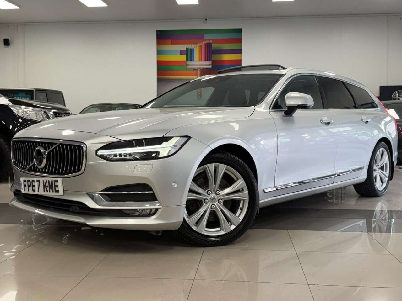 A 2017 VOLVO V90 2.0 D4 Inscription Estate 5dr Diesel Auto Euro 6 (s/s) (190 ps) A 2017 VOLVO V90 2.0 D4 Inscription Estate 5dr Diesel Auto Euro 6 (s/s) (190 ps)