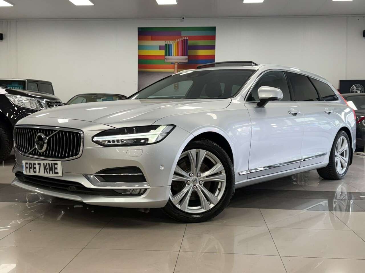 2017 VOLVO V90 2017 VOLVO V90