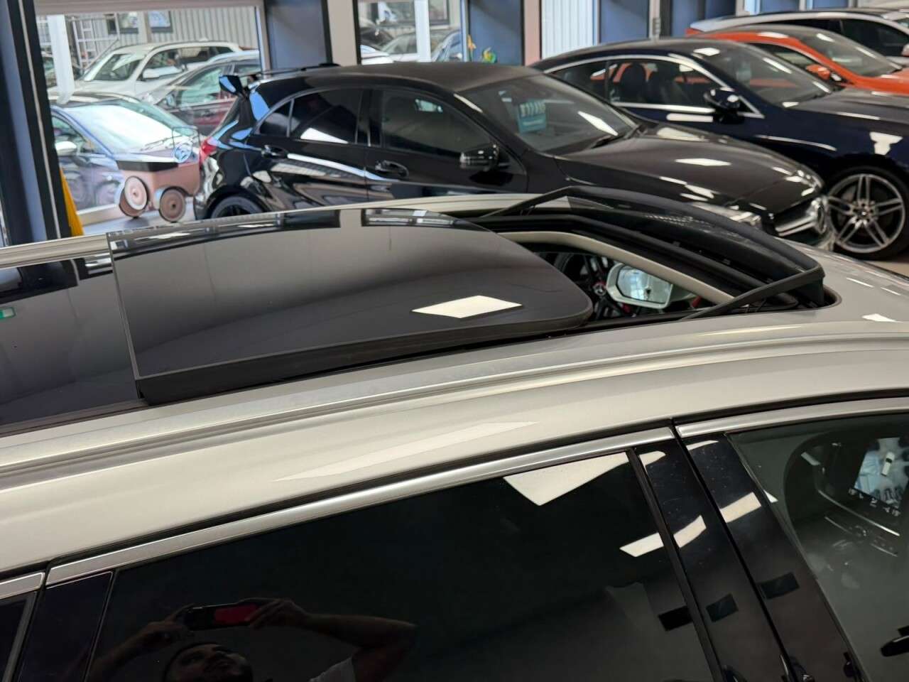 2017 VOLVO V90 2017 VOLVO V90