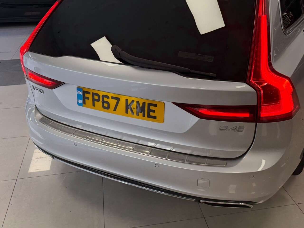 2017 VOLVO V90 2017 VOLVO V90