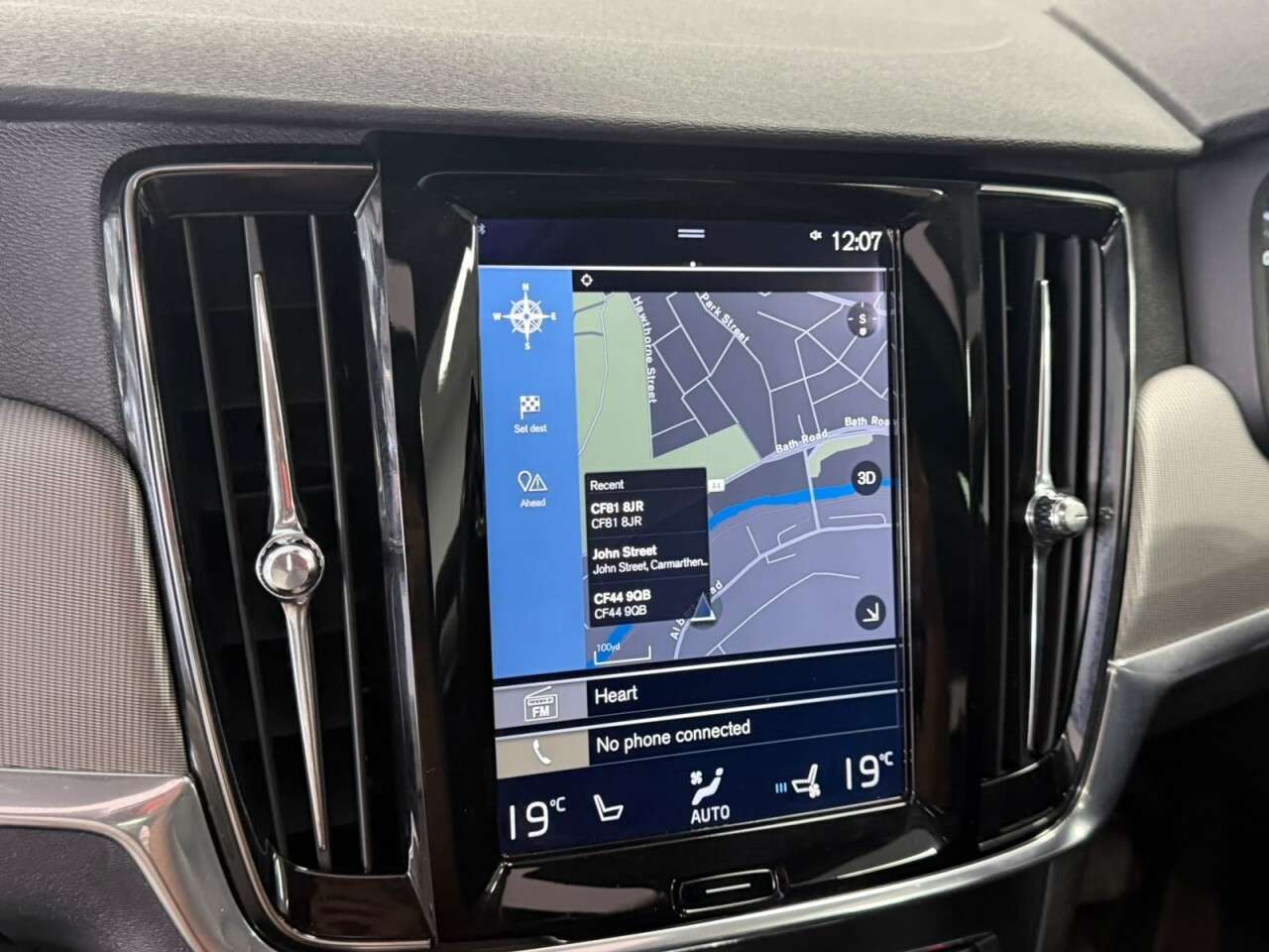 2017 VOLVO V90 2017 VOLVO V90