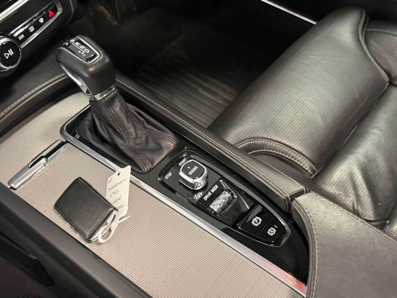 2017 VOLVO V90 2017 VOLVO V90
