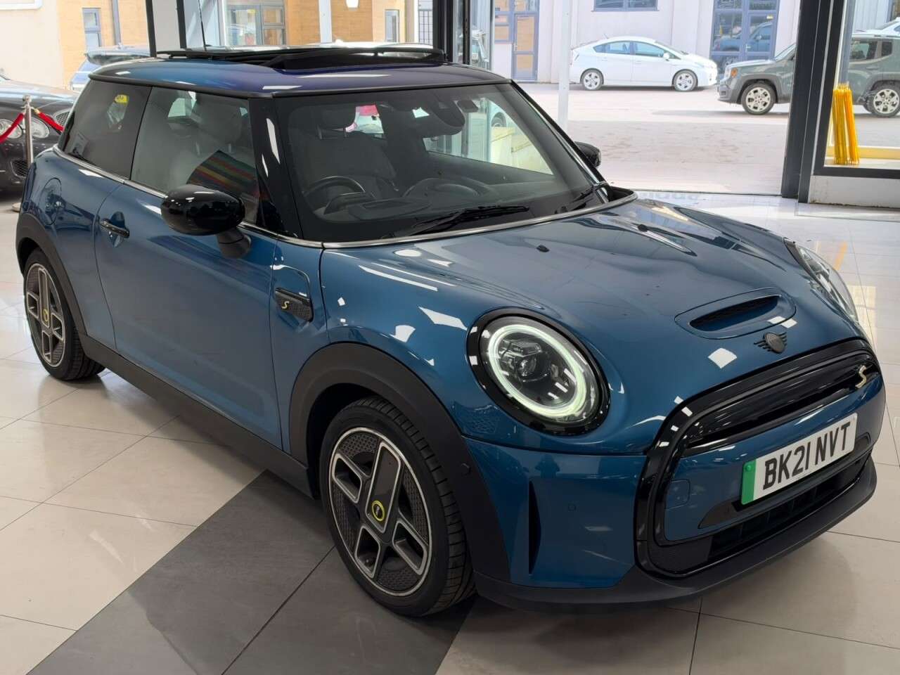 2021 MINI ELECTRIC HATCH 2021 MINI ELECTRIC HATCH