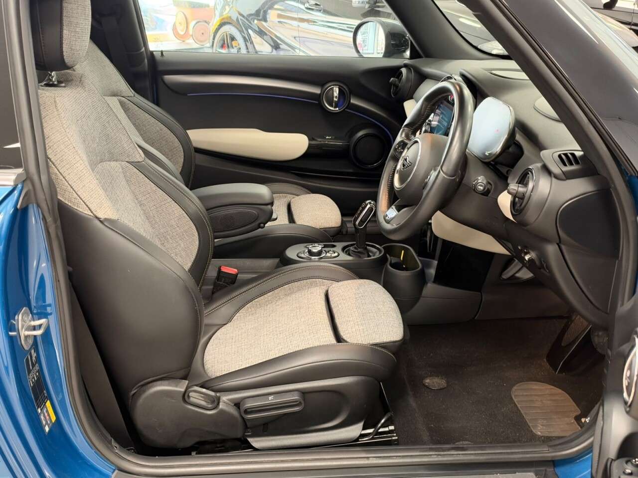 2021 MINI ELECTRIC HATCH 2021 MINI ELECTRIC HATCH