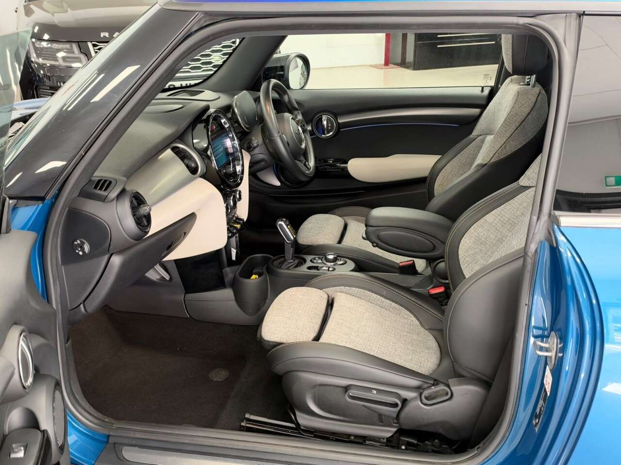 2021 MINI ELECTRIC HATCH 2021 MINI ELECTRIC HATCH