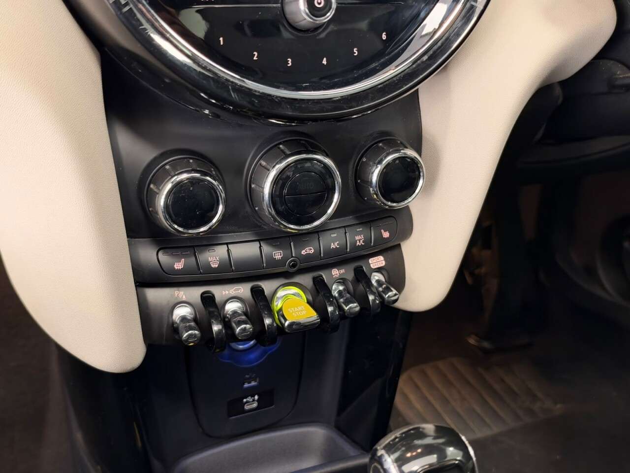 2021 MINI ELECTRIC HATCH 2021 MINI ELECTRIC HATCH