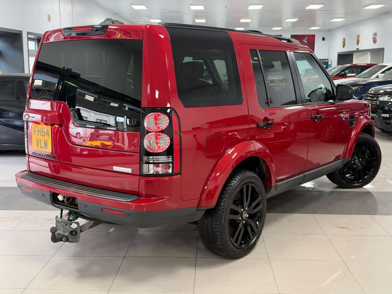A 2015 LAND ROVER DISCOVERY 4 3.0 SD V6 HSE Luxury SUV 5dr Diesel Auto 4WD Euro 5 (s/s) (255 bhp) MERIDIA A 2015 LAND ROVER DISCOVERY 4 3.0 SD V6 HSE Luxury SUV 5dr Diesel Auto 4WD Euro 5 (s/s) (255 bhp) MERIDIA