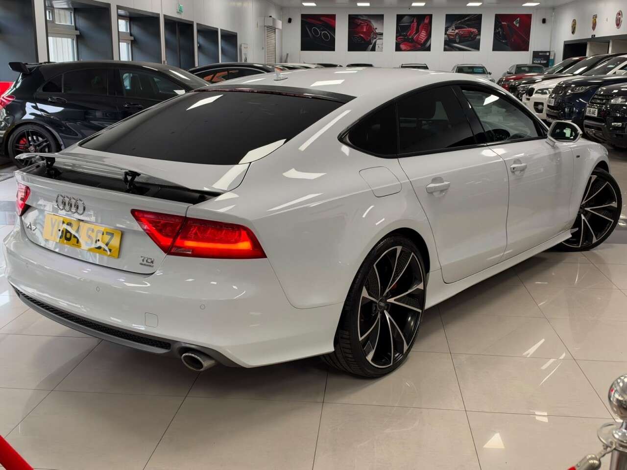 A 2014 AUDI A7 3.0 TDI V6 Black Edition Sportback 5dr Diesel S Tronic quattro Euro 5 (s/s) A 2014 AUDI A7 3.0 TDI V6 Black Edition Sportback 5dr Diesel S Tronic quattro Euro 5 (s/s)