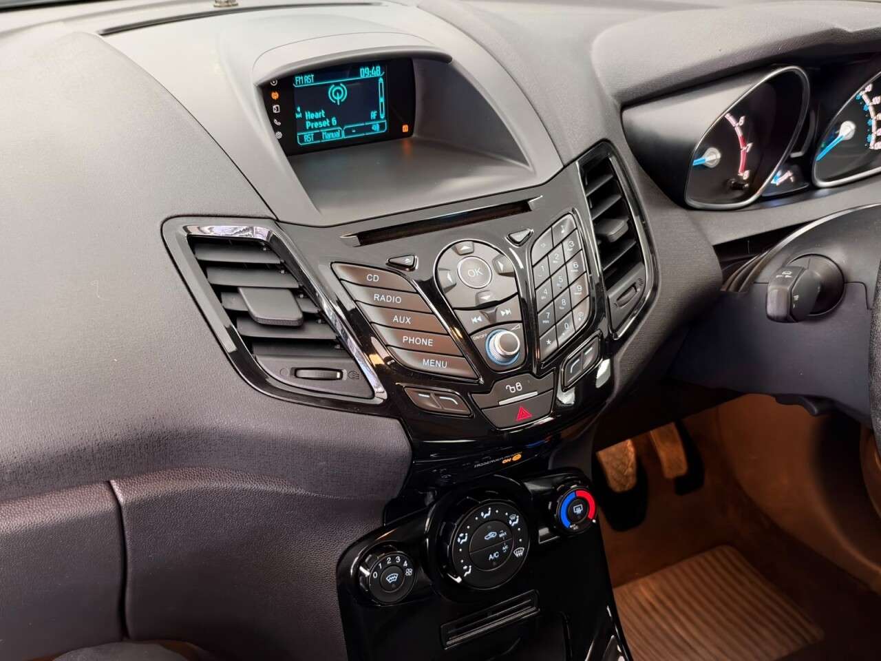 2015 FORD FIESTA 2015 FORD FIESTA