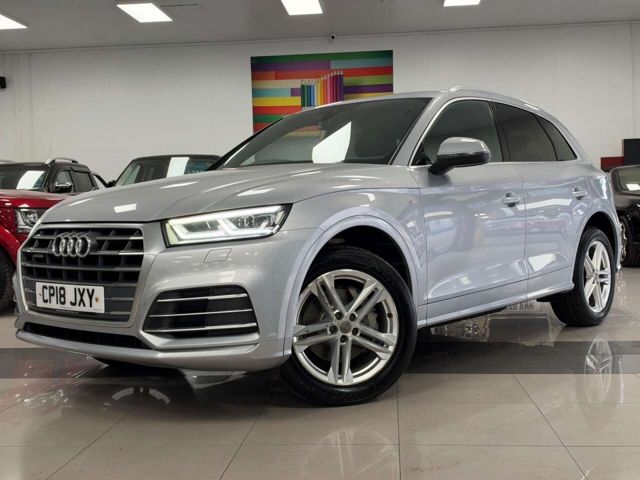 A 2018 AUDI Q5 2.0 TDI S line SUV 5dr Diesel S Tronic quattro Euro 6 (s/s) (190 ps) S TRON A 2018 AUDI Q5 2.0 TDI S line SUV 5dr Diesel S Tronic quattro Euro 6 (s/s) (190 ps) S TRON