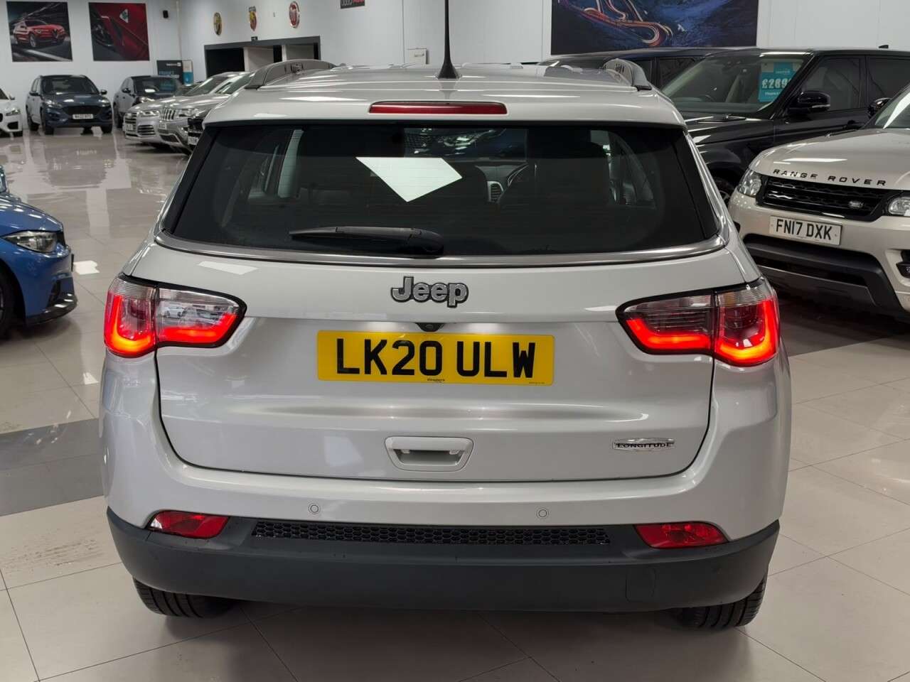 A 2020 JEEP COMPASS 1.4T MultiAirII Longitude SUV 5dr Petrol Manual Euro 6 (s/s) (140 ps) A 2020 JEEP COMPASS 1.4T MultiAirII Longitude SUV 5dr Petrol Manual Euro 6 (s/s) (140 ps)