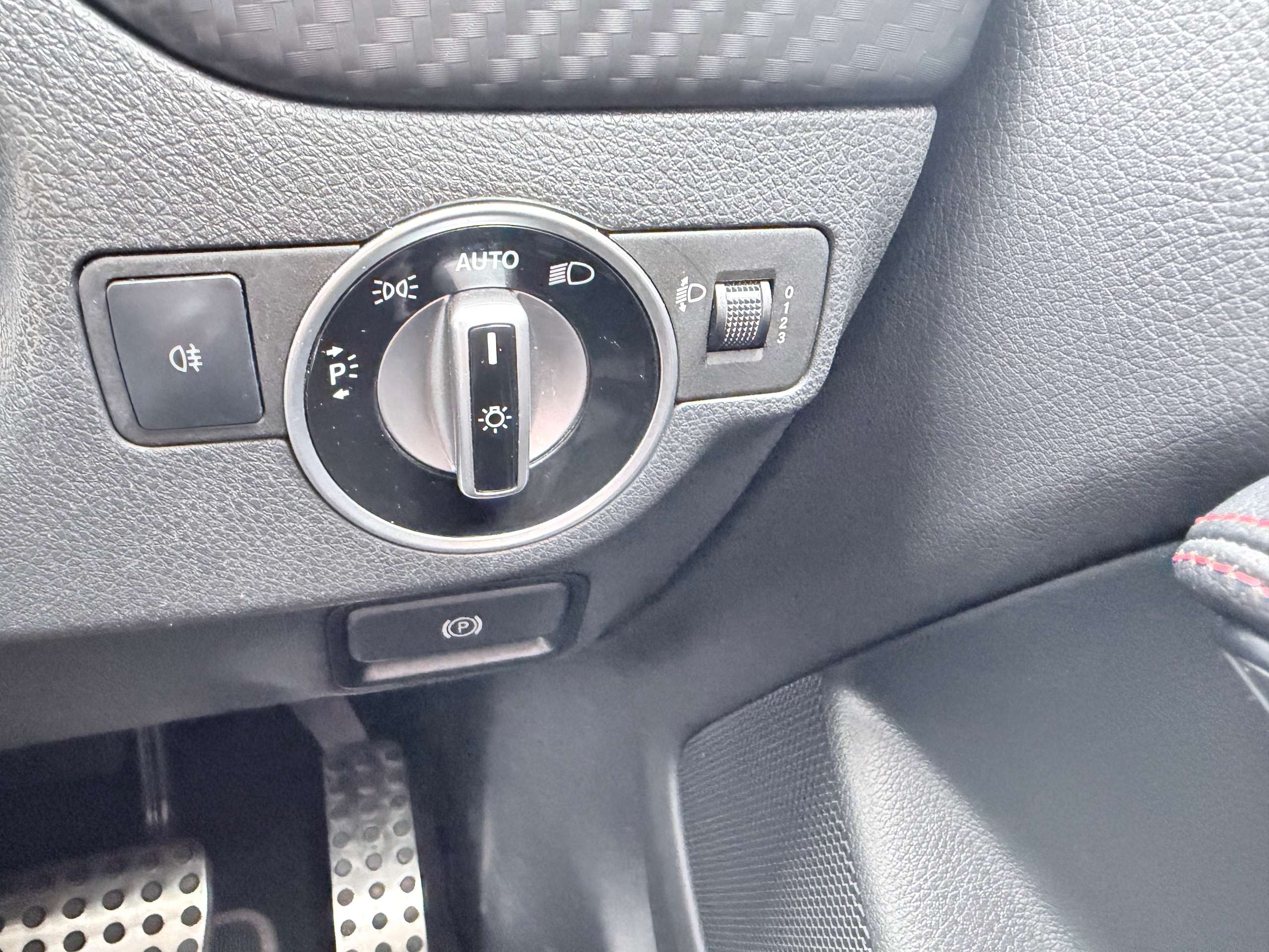 2016 MERCEDES-BENZ A CLASS 2016 MERCEDES-BENZ A CLASS