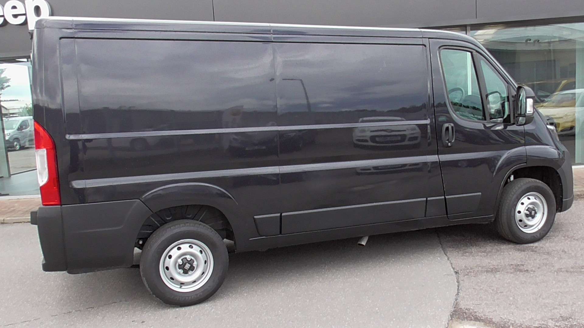 A 2025 FIAT DUCATO 35 L2 H1 MWB A 2025 FIAT DUCATO 35 L2 H1 MWB