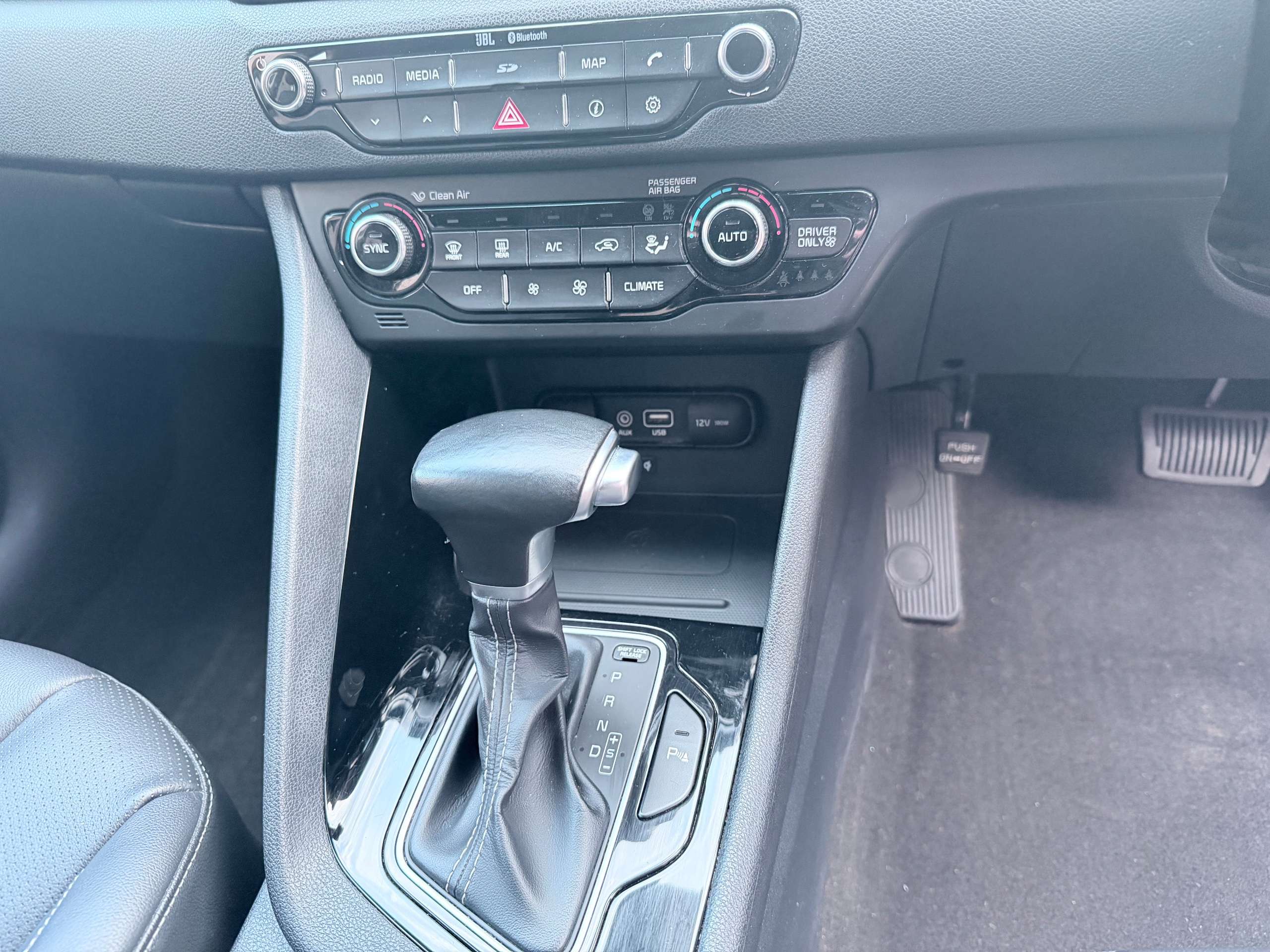 2016 KIA NIRO 2016 KIA NIRO