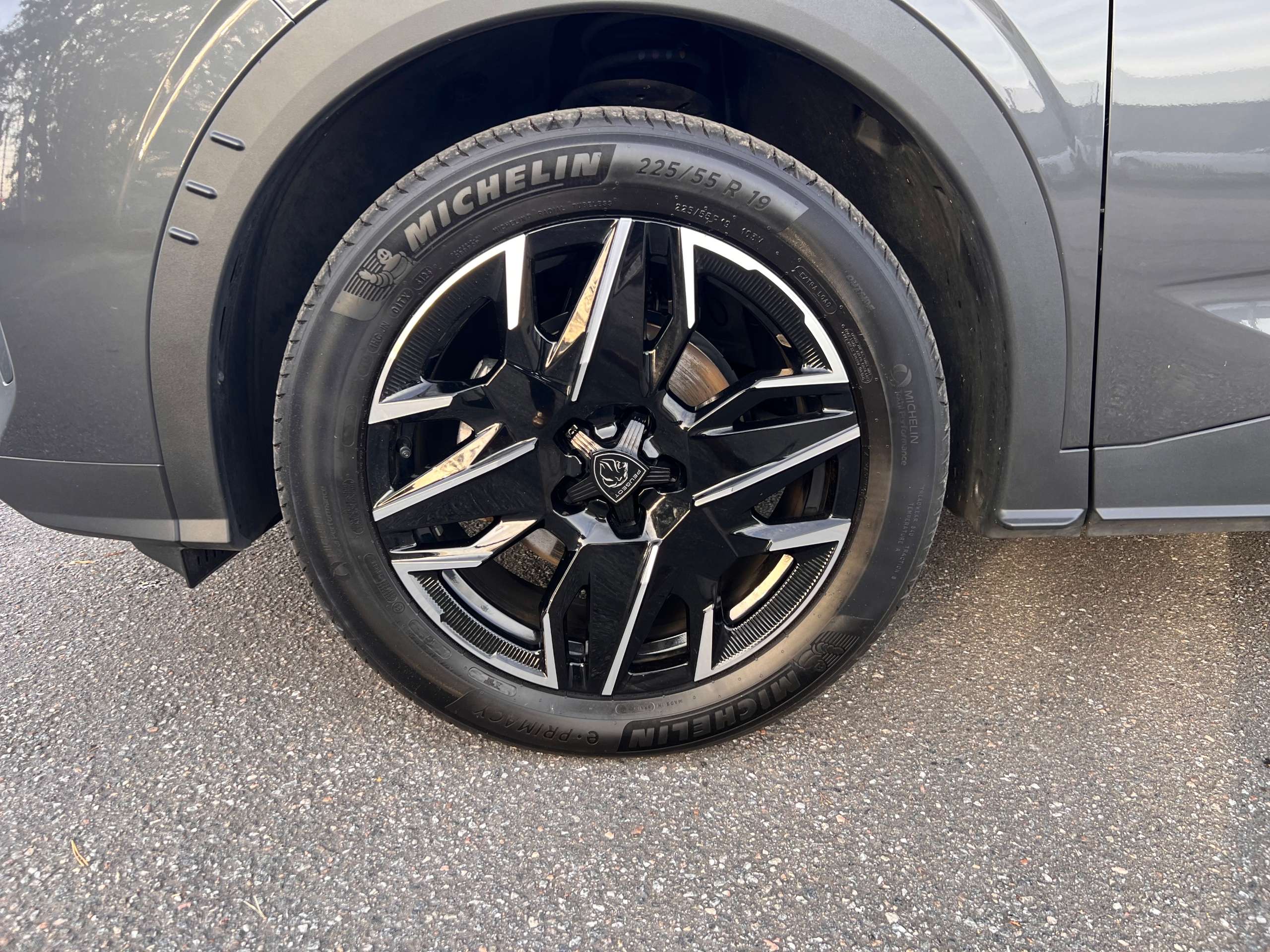 A 2024 PEUGEOT 3008 1.2 HYBRID GT SUV 5dr Petrol Hybrid e-DSC6 Euro 6 (s/s) (136 ps) A 2024 PEUGEOT 3008 1.2 HYBRID GT SUV 5dr Petrol Hybrid e-DSC6 Euro 6 (s/s) (136 ps)