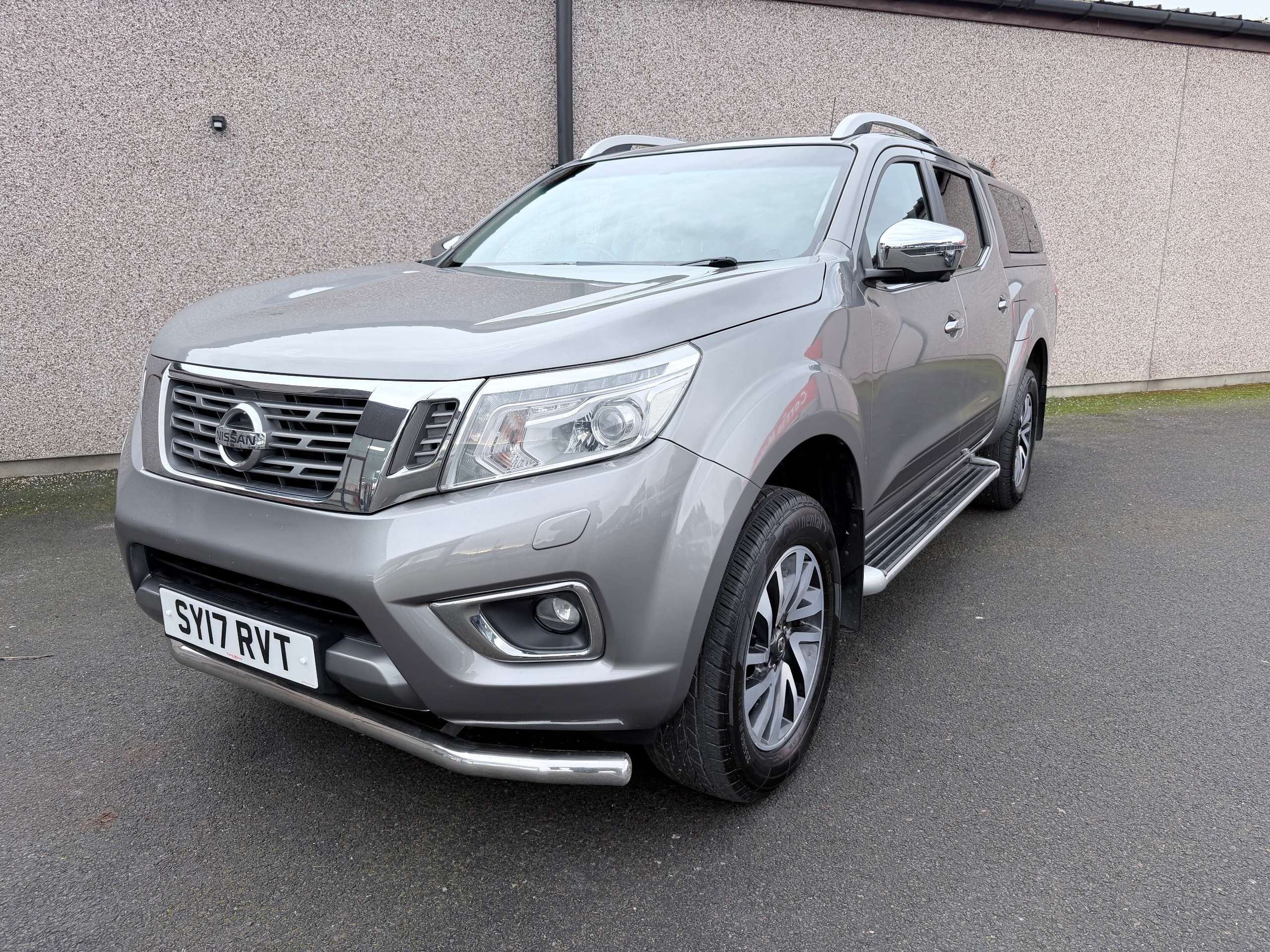 A 2017 NISSAN NAVARA 2.3 dCi Tekna Pickup Double Cab 4dr Diesel Manual 4WD Euro 6 (s/s) (190 ps) A 2017 NISSAN NAVARA 2.3 dCi Tekna Pickup Double Cab 4dr Diesel Manual 4WD Euro 6 (s/s) (190 ps)