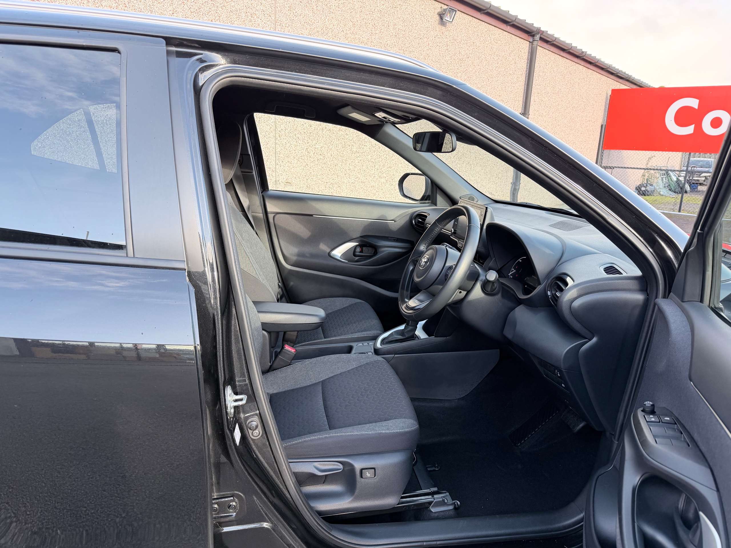 2022 TOYOTA YARIS CROSS 2022 TOYOTA YARIS CROSS