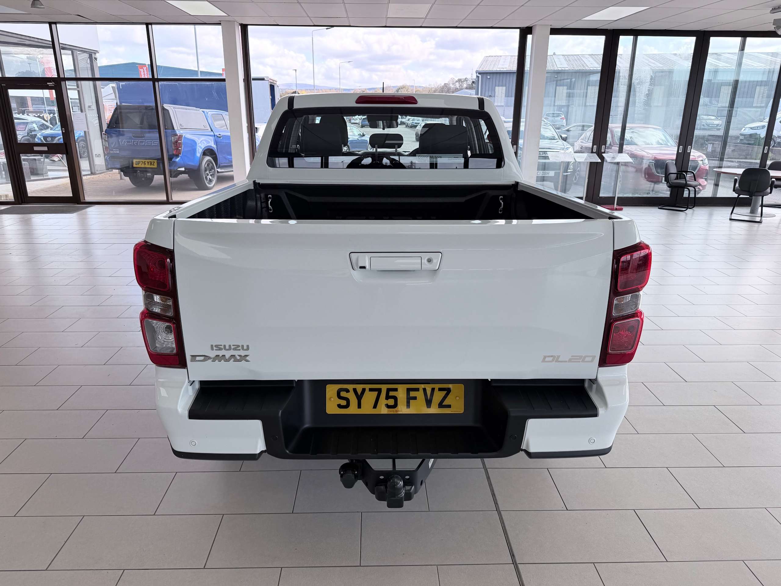 A 2025 ISUZU D-MAX 1.9 TD DL20 Pickup Double Cab 4dr Diesel Manual 4WD Euro 6 (s/s) (164 ps) A 2025 ISUZU D-MAX 1.9 TD DL20 Pickup Double Cab 4dr Diesel Manual 4WD Euro 6 (s/s) (164 ps)