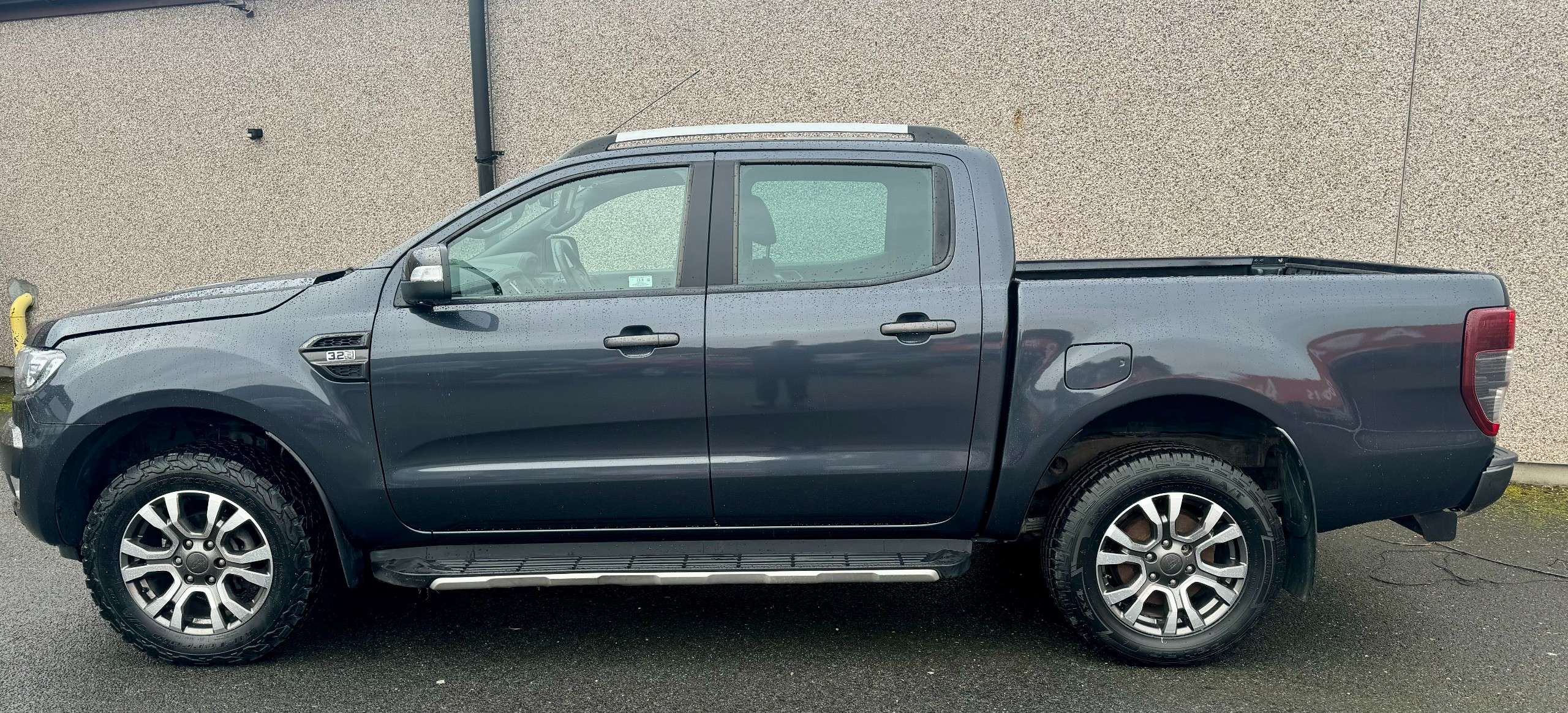 A 2018 FORD RANGER WILDTRAK 4X4 DCB TDCI 4-Door A 2018 FORD RANGER WILDTRAK 4X4 DCB TDCI 4-Door