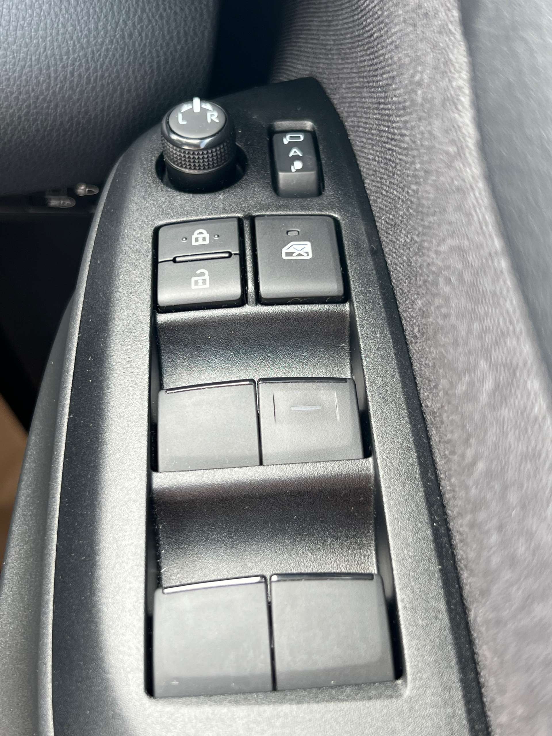 2024 MAZDA 2 2024 MAZDA 2