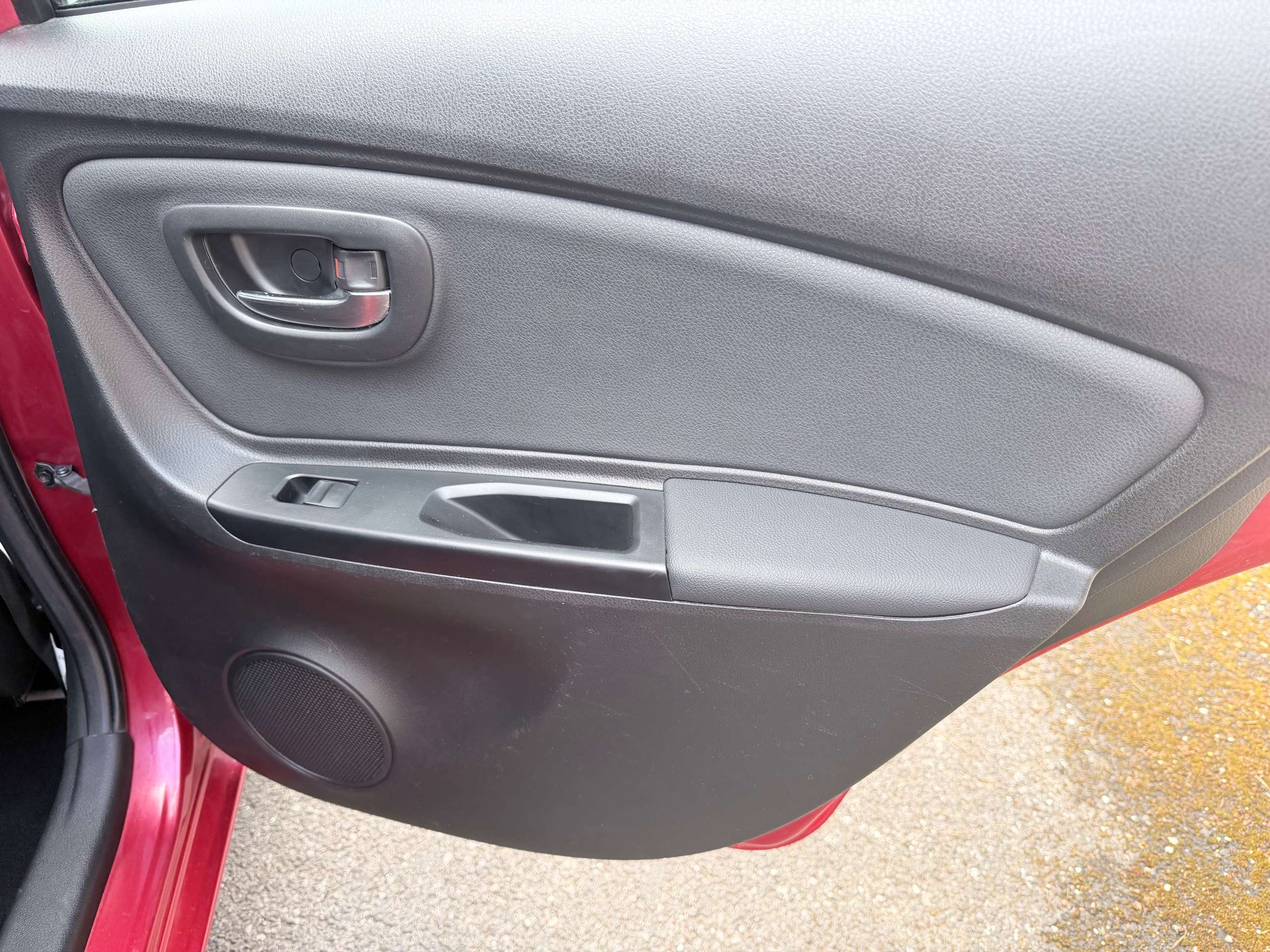 2016 TOYOTA YARIS 2016 TOYOTA YARIS
