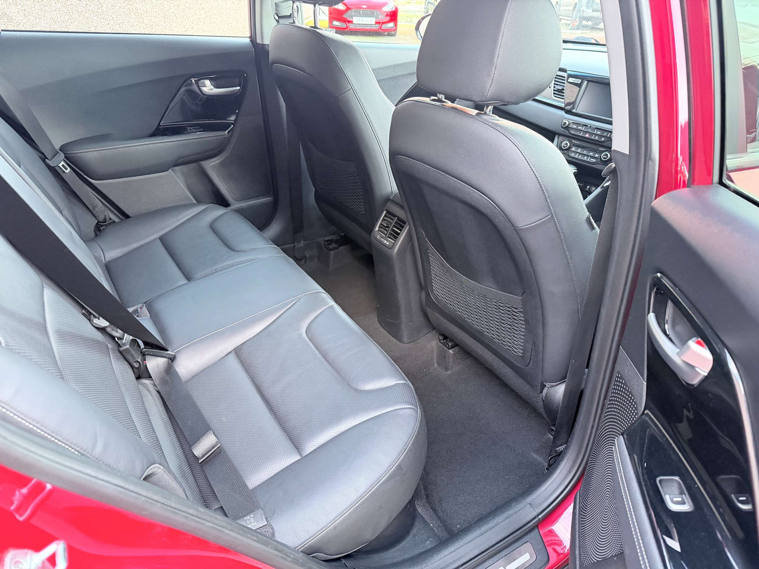 2016 KIA NIRO 2016 KIA NIRO