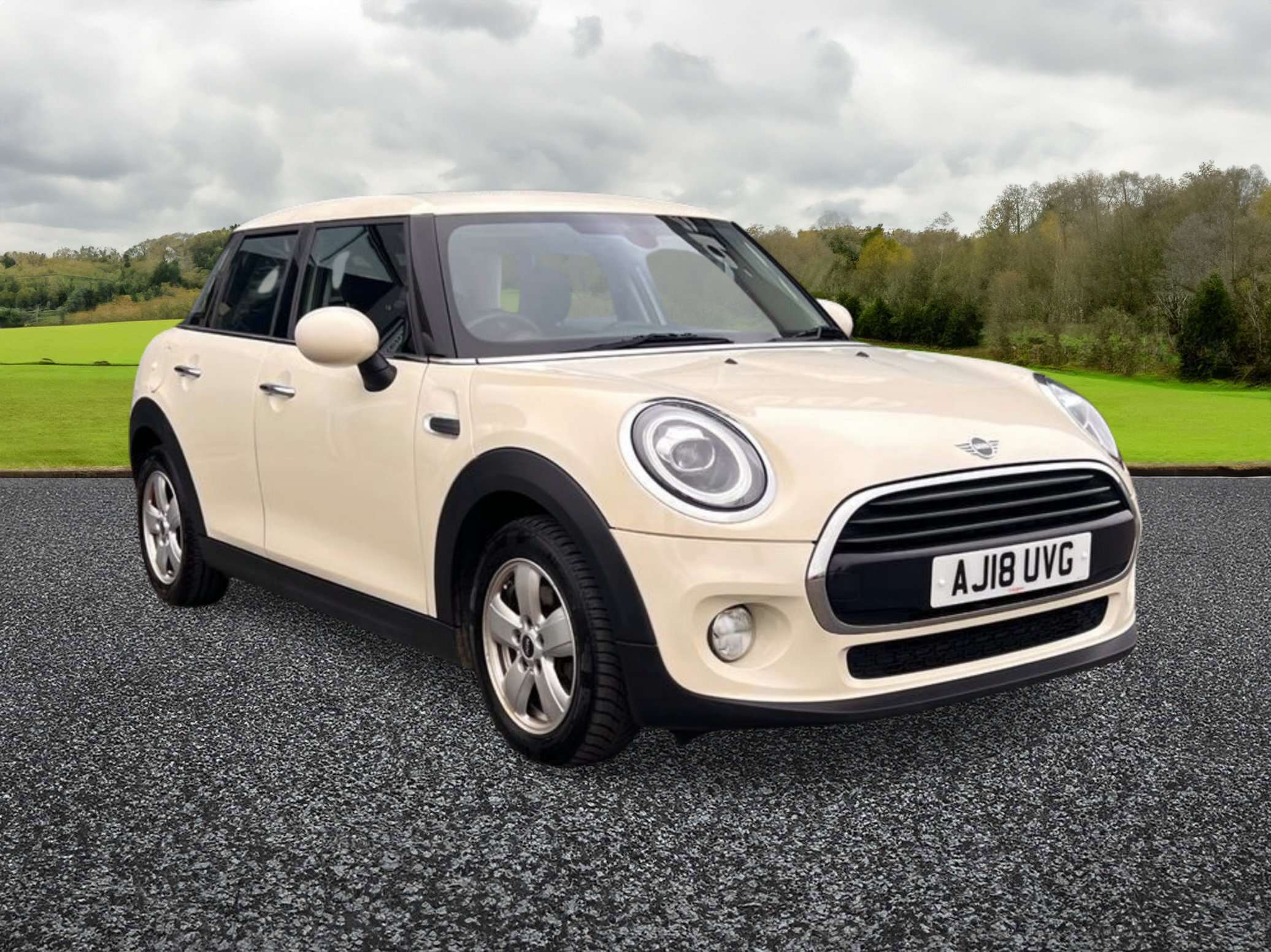 A 2018 MINI HATCH 1.5 Cooper Hatchback 5dr Petrol Manual Euro 6 (s/s) (136 ps) A 2018 MINI HATCH 1.5 Cooper Hatchback 5dr Petrol Manual Euro 6 (s/s) (136 ps)