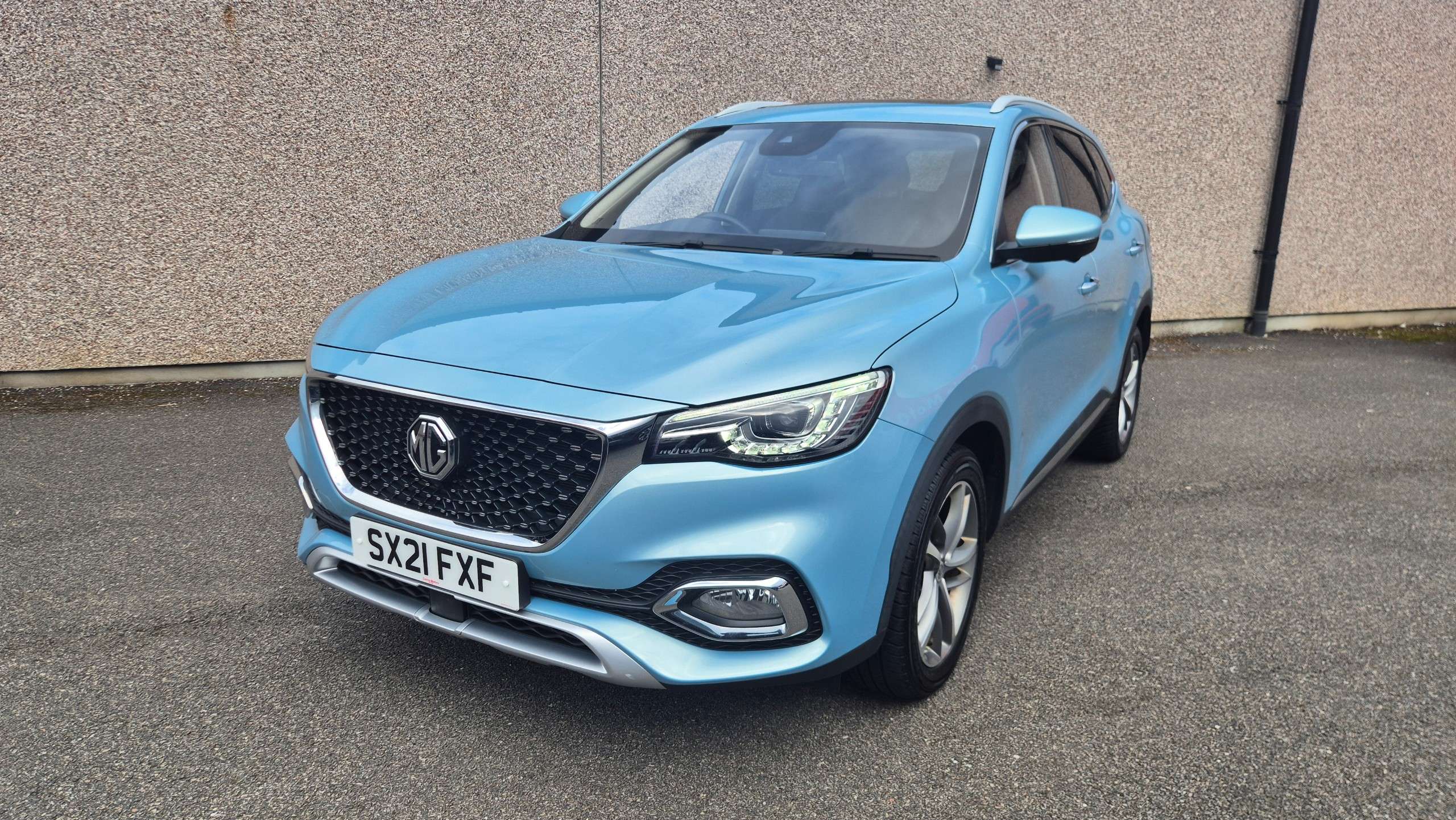 A 2021 MG HS 1.5 T-GDI 16.6kWh Exclusive SUV 5dr Petrol Plug-in Hybrid Auto Euro 6 (s/s) (258 ps) A 2021 MG HS 1.5 T-GDI 16.6kWh Exclusive SUV 5dr Petrol Plug-in Hybrid Auto Euro 6 (s/s) (258 ps)