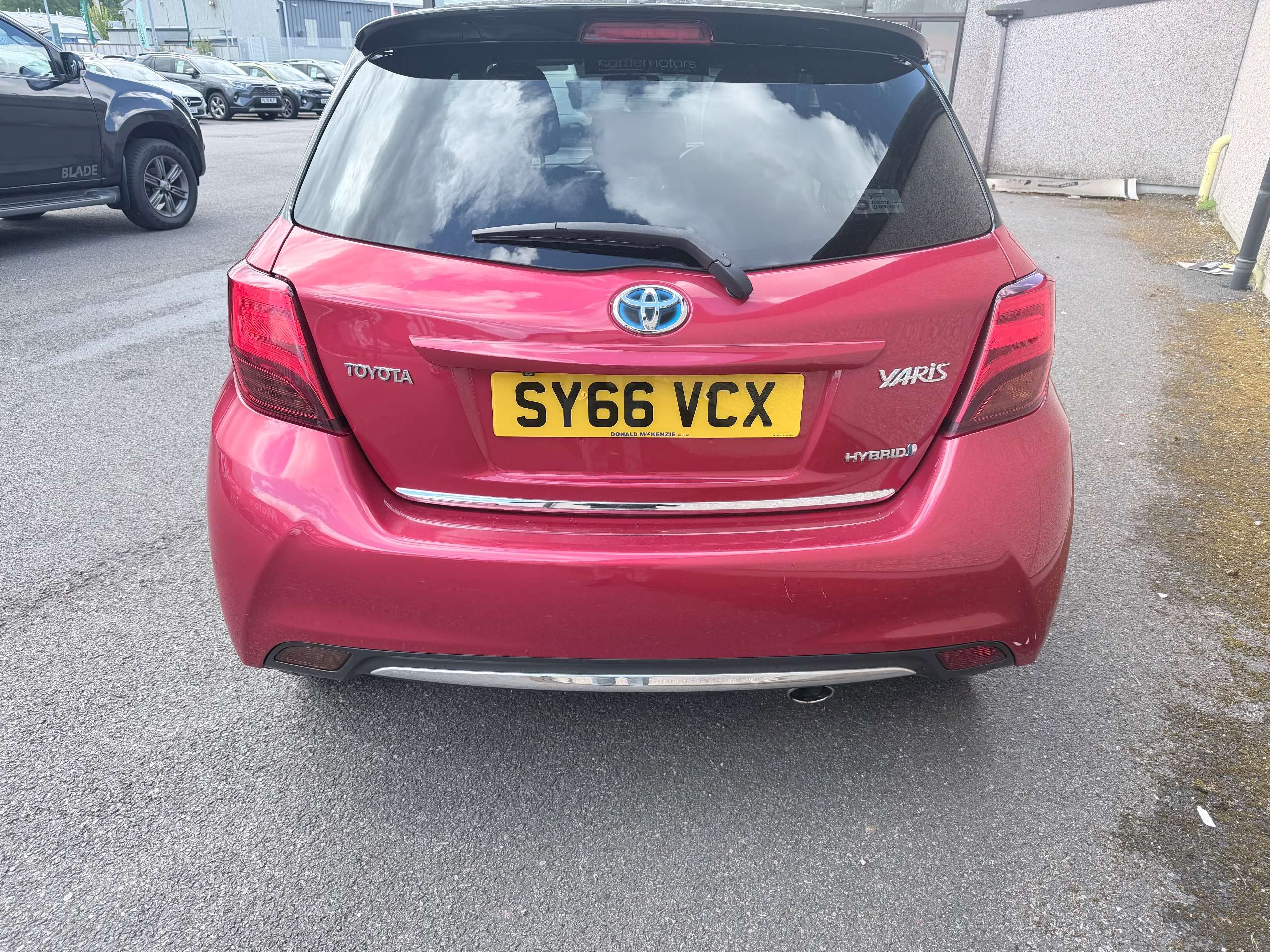 2016 TOYOTA YARIS 2016 TOYOTA YARIS
