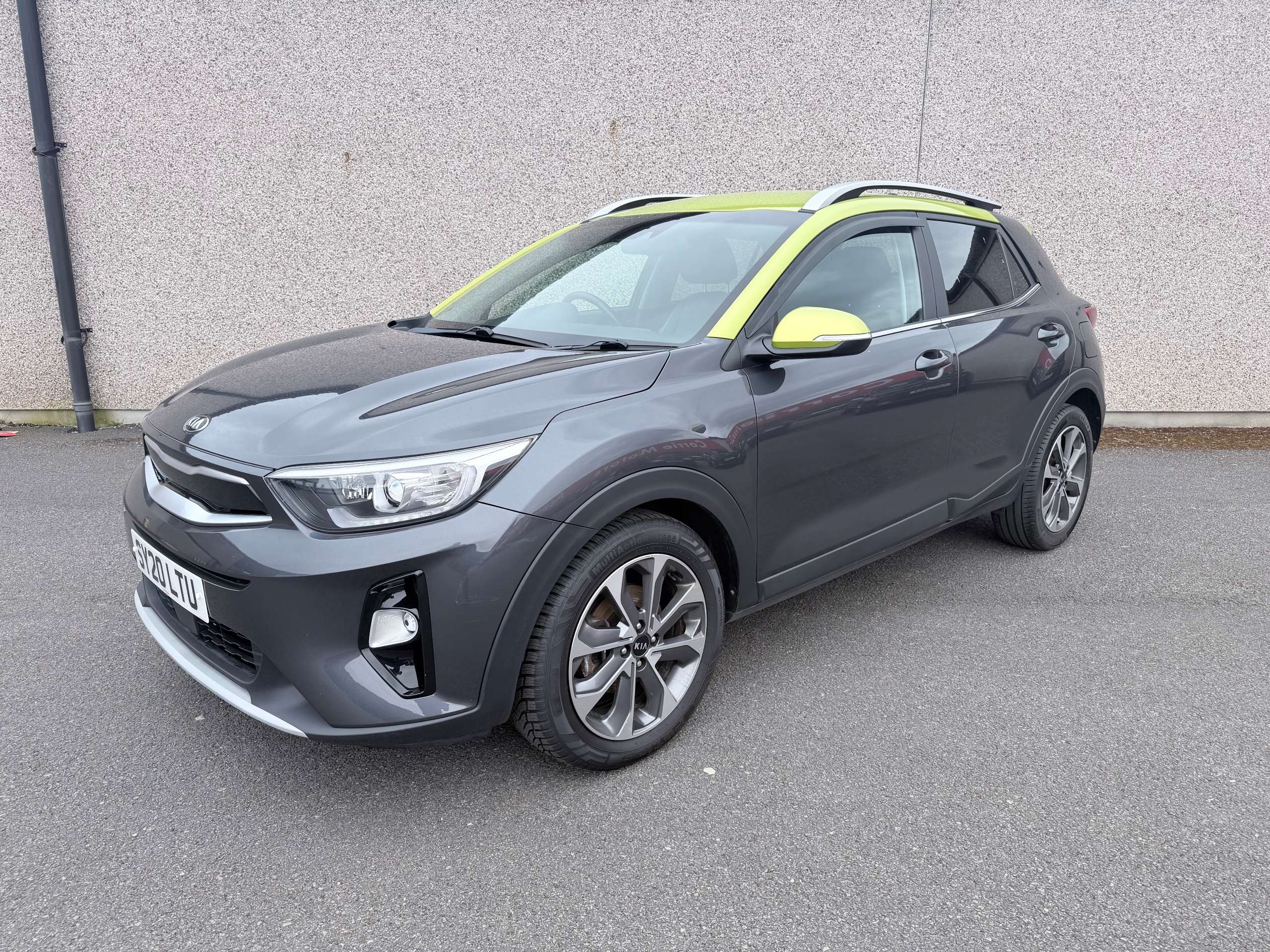 A 2020 KIA STONIC 1.0 T-GDi 4 SUV 5dr Petrol Manual Euro 6 (s/s) (118 bhp) A 2020 KIA STONIC 1.0 T-GDi 4 SUV 5dr Petrol Manual Euro 6 (s/s) (118 bhp)