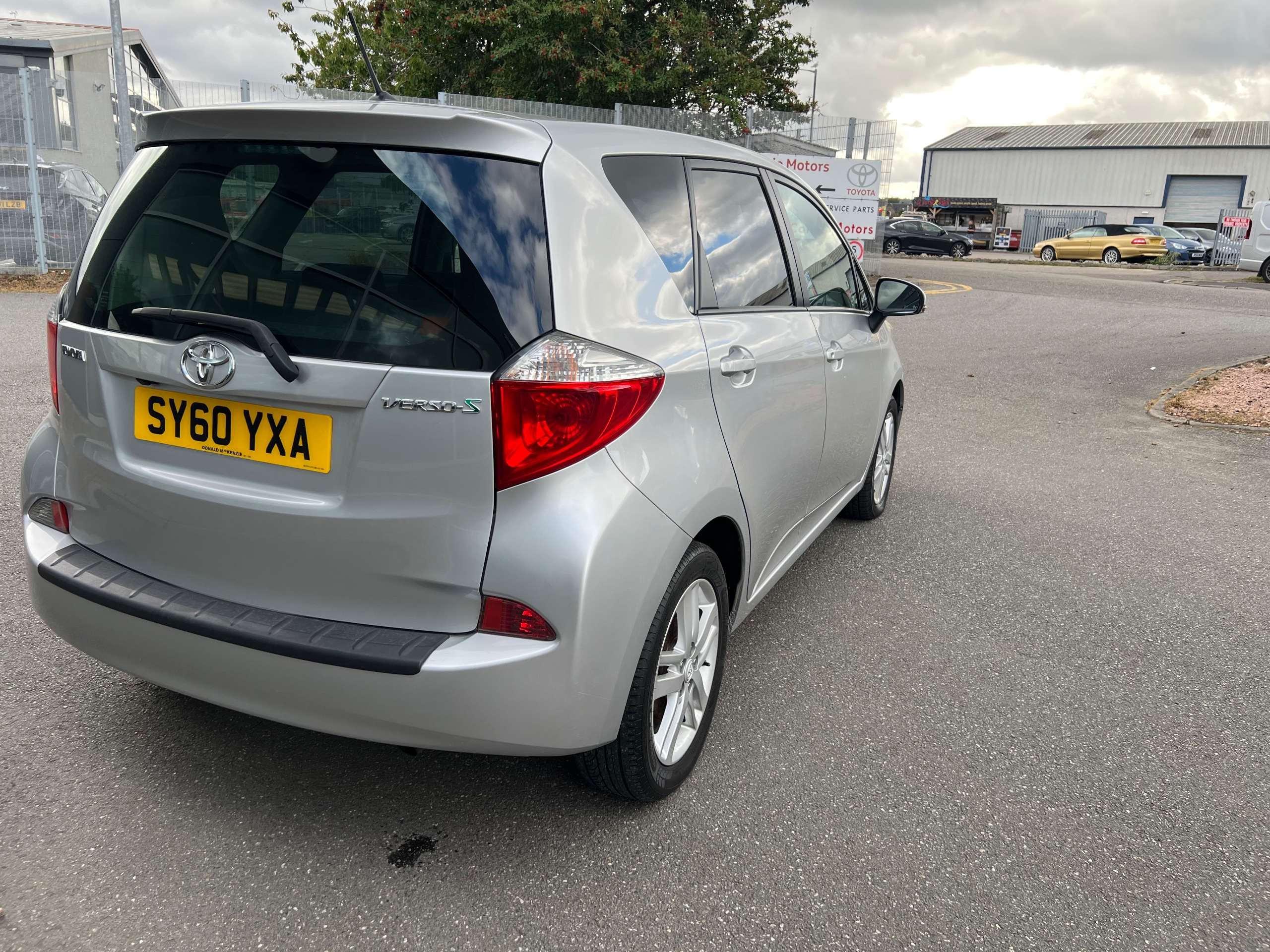 2011 TOYOTA VERSO 2011 TOYOTA VERSO