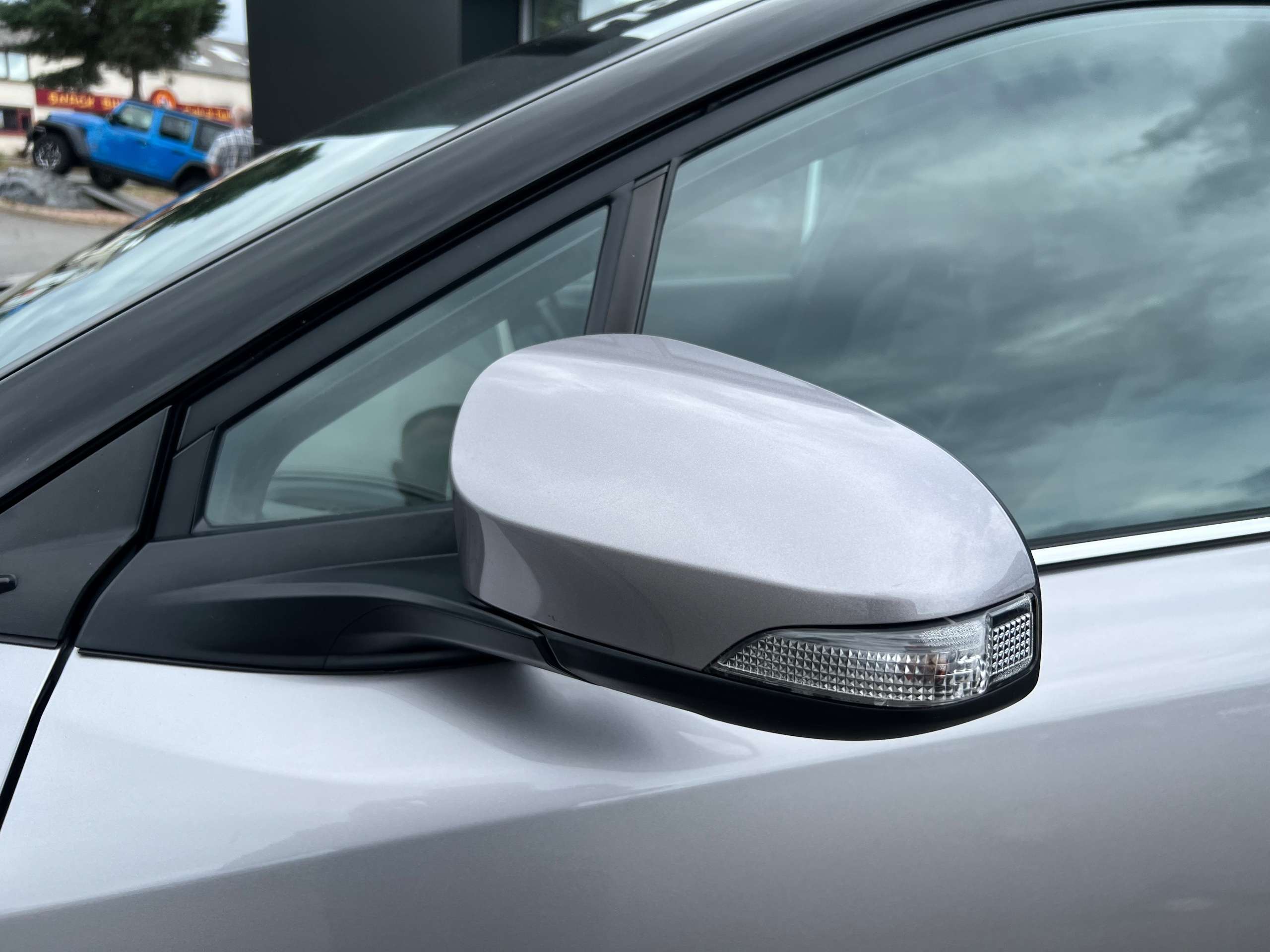 A 2021 TOYOTA C-HR EXCEL 5-Door A 2021 TOYOTA C-HR EXCEL 5-Door