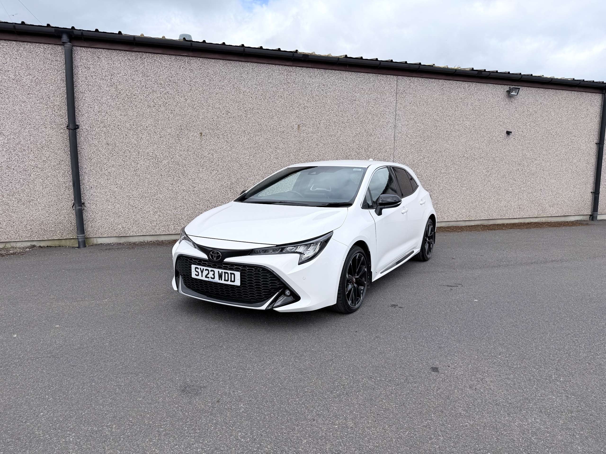 A 2023 TOYOTA COROLLA 2.0 VVT-h GR SPORT Hatchback 5dr Petrol Hybrid CVT Euro 6 (s/s) (196 ps) A 2023 TOYOTA COROLLA 2.0 VVT-h GR SPORT Hatchback 5dr Petrol Hybrid CVT Euro 6 (s/s) (196 ps)