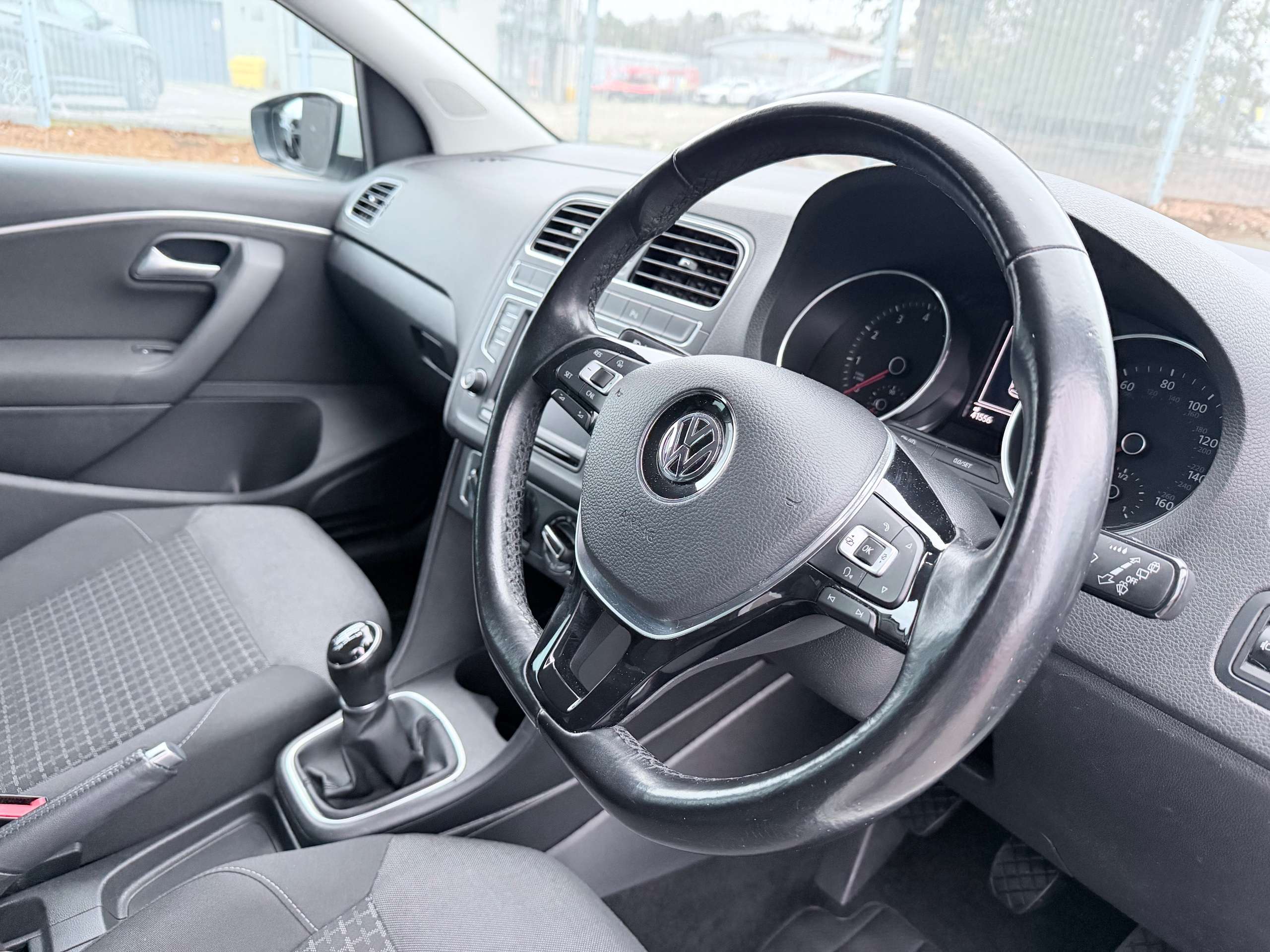 2017 VOLKSWAGEN POLO 2017 VOLKSWAGEN POLO