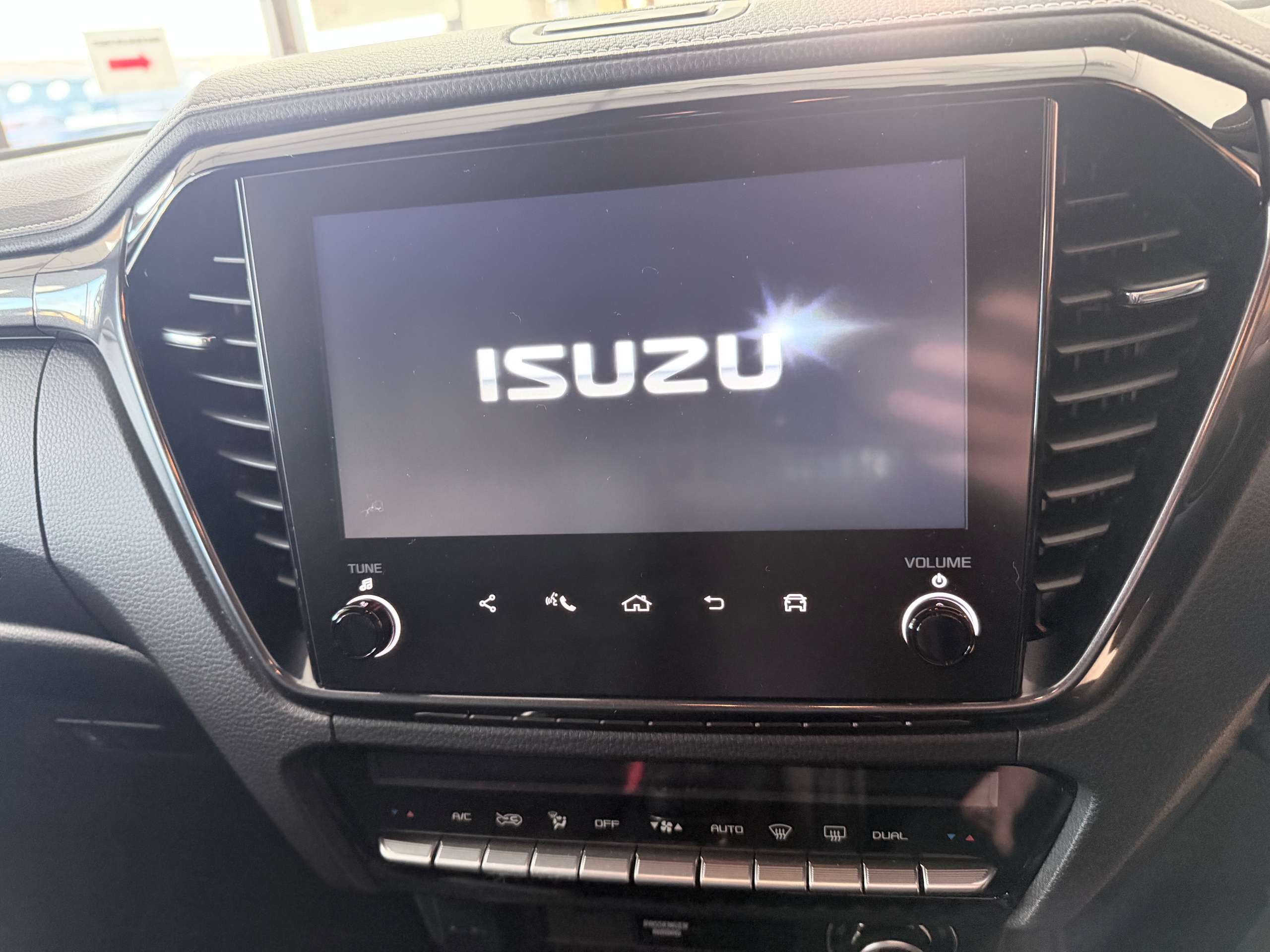 2025 ISUZU D-MAX 2025 ISUZU D-MAX