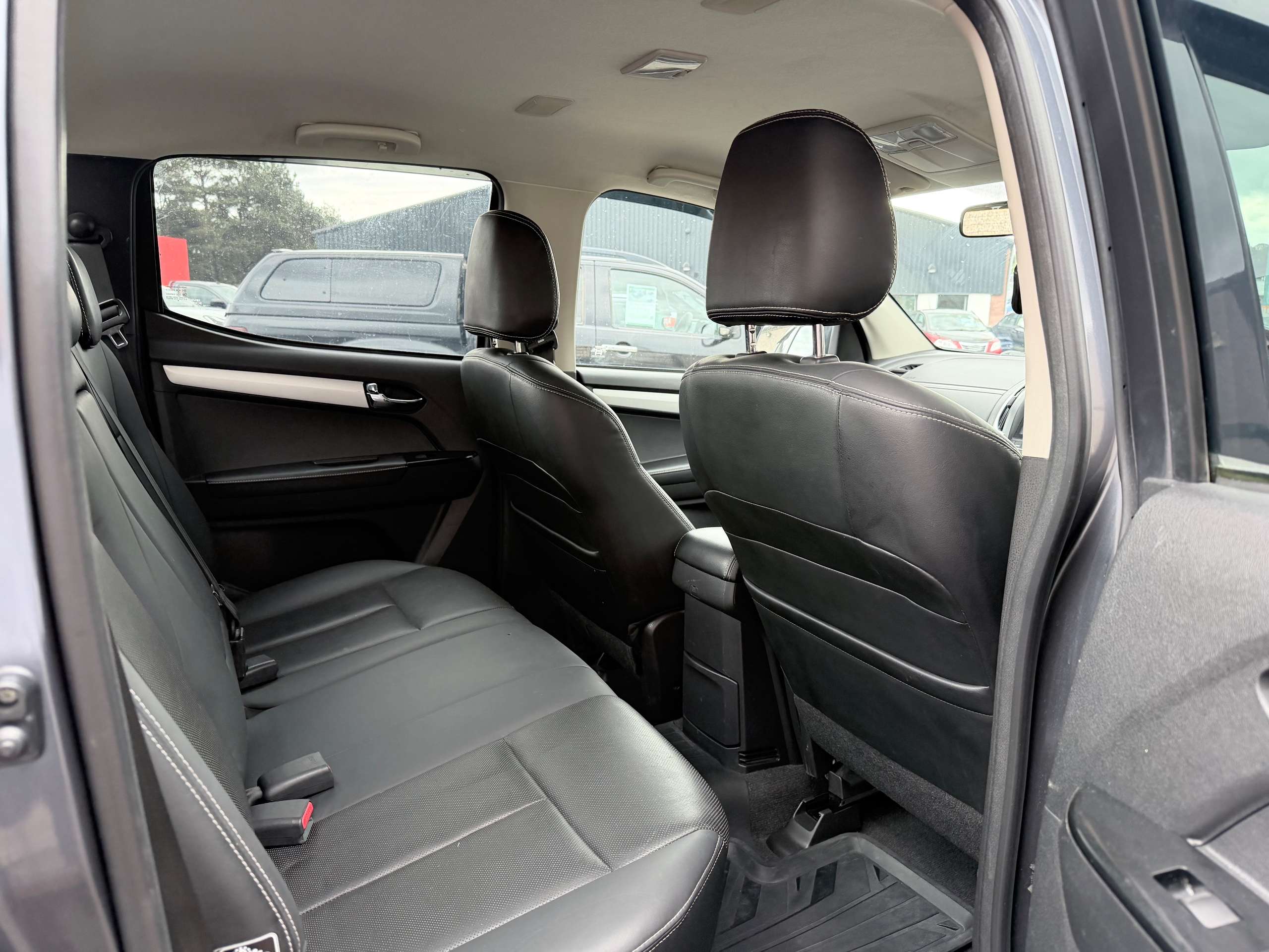 2020 ISUZU D-MAX 2020 ISUZU D-MAX