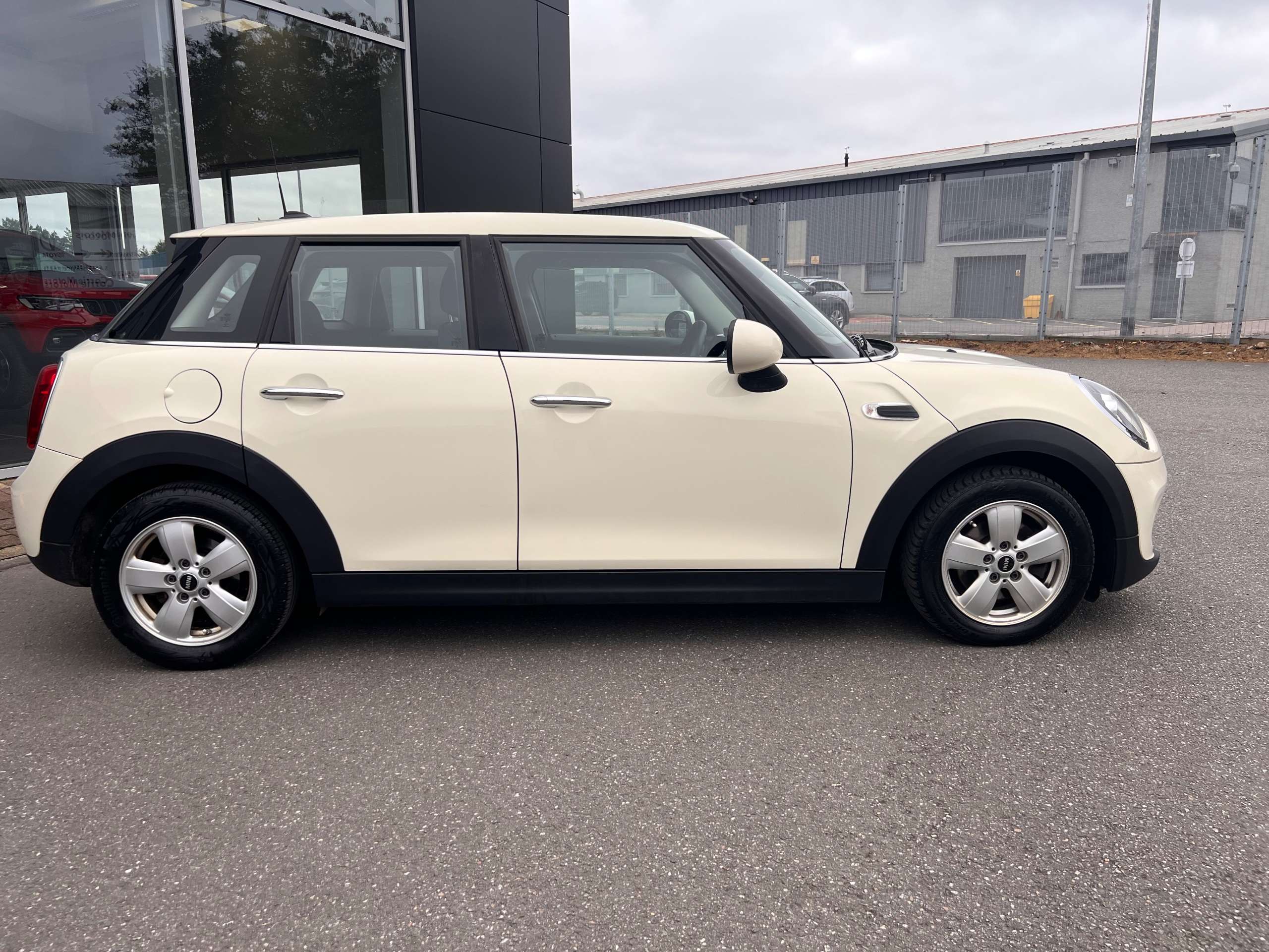 2018 MINI HATCH 2018 MINI HATCH