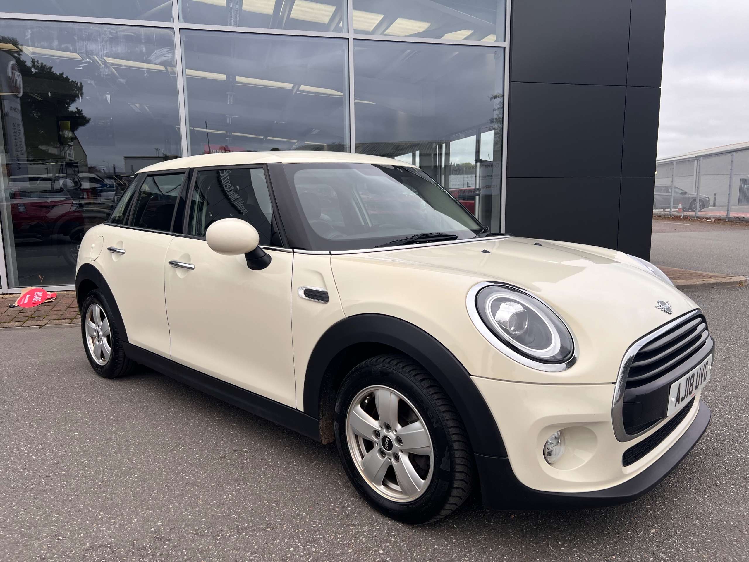 2018 MINI HATCH 2018 MINI HATCH